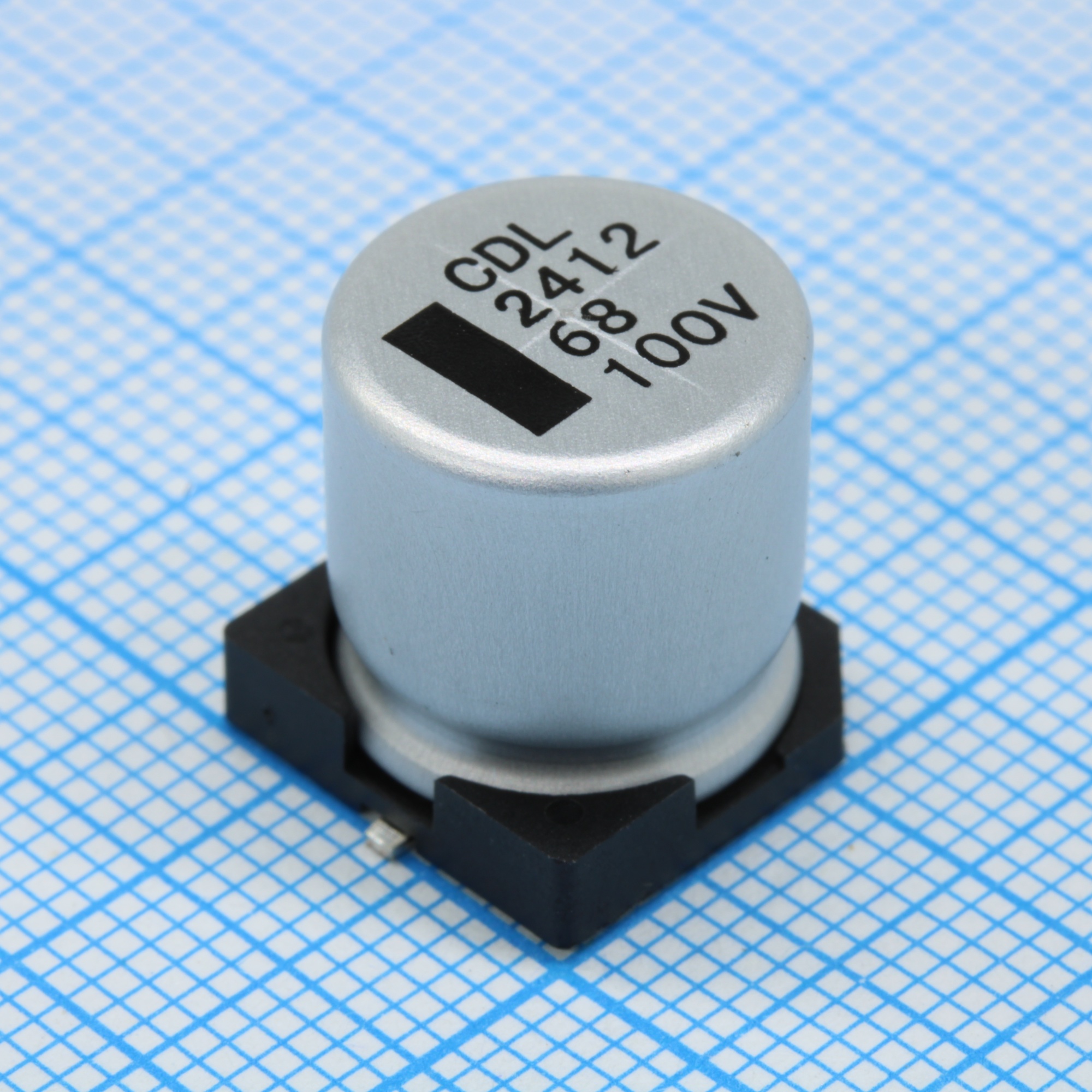 CDL100M680XDBPKKKV00R - Конденсатор алюминиевый электролитический 68мкФ 100В ±20% (12.5 X 13.5мм) для поверхностного монтажа 0.32 Ом 500мА 5000час 105°С лента на катушке