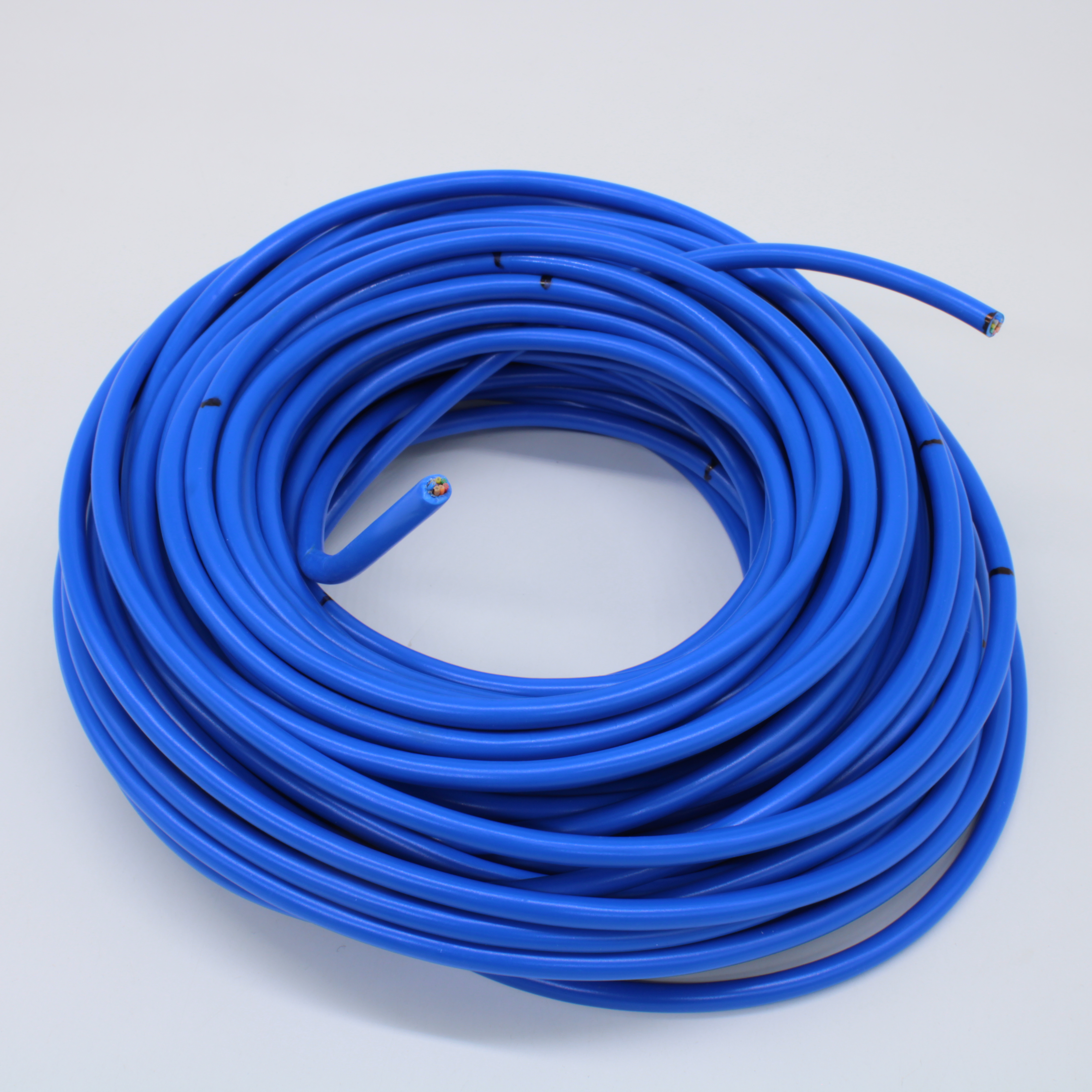 CCC9GL - Кабель коммуникационный 9 проводов, экранированный, 28AWG, синий, цена за 1м