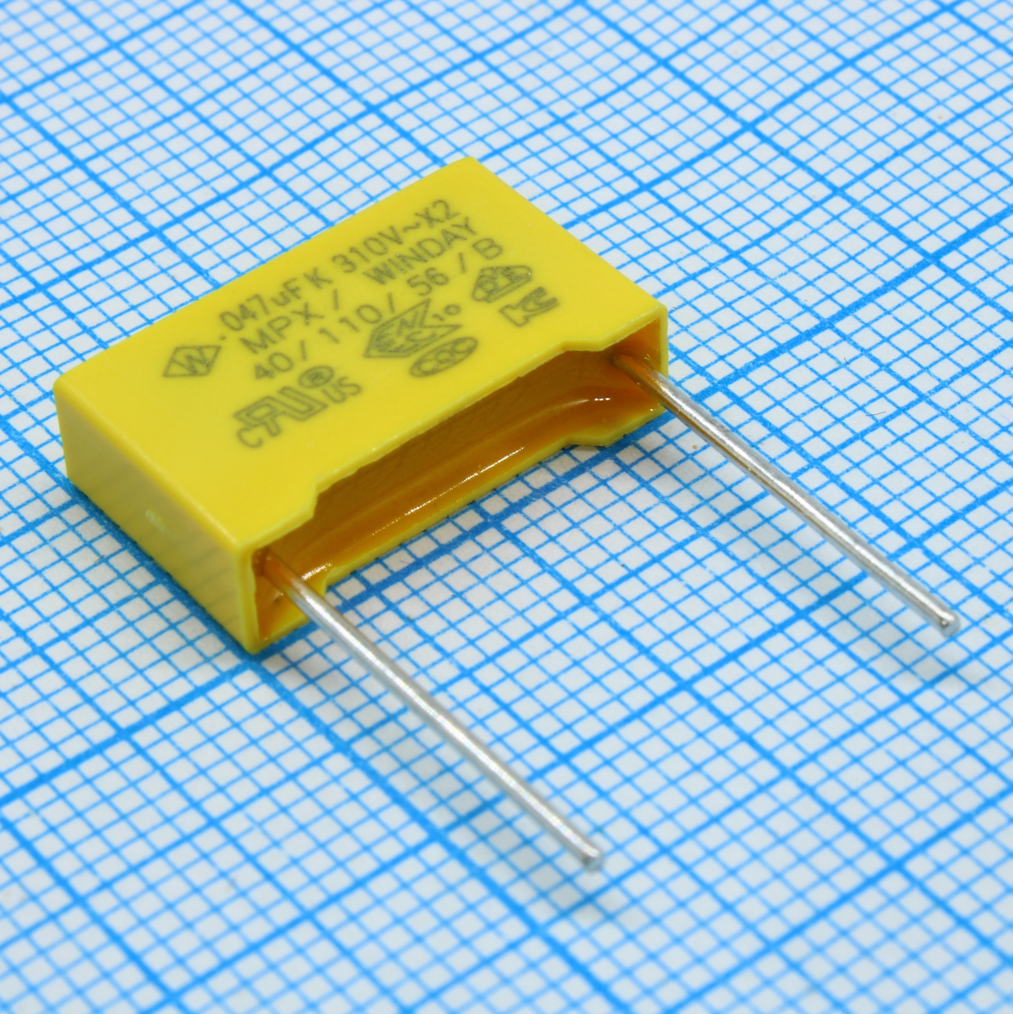 SMXVI473KD1XXAB1515 - Пленочный конденсатор X2, 310VAC, 0.047мкФ ± 10%, размер 18 х 5 х 11 мм, Р=15 мм, +110°C