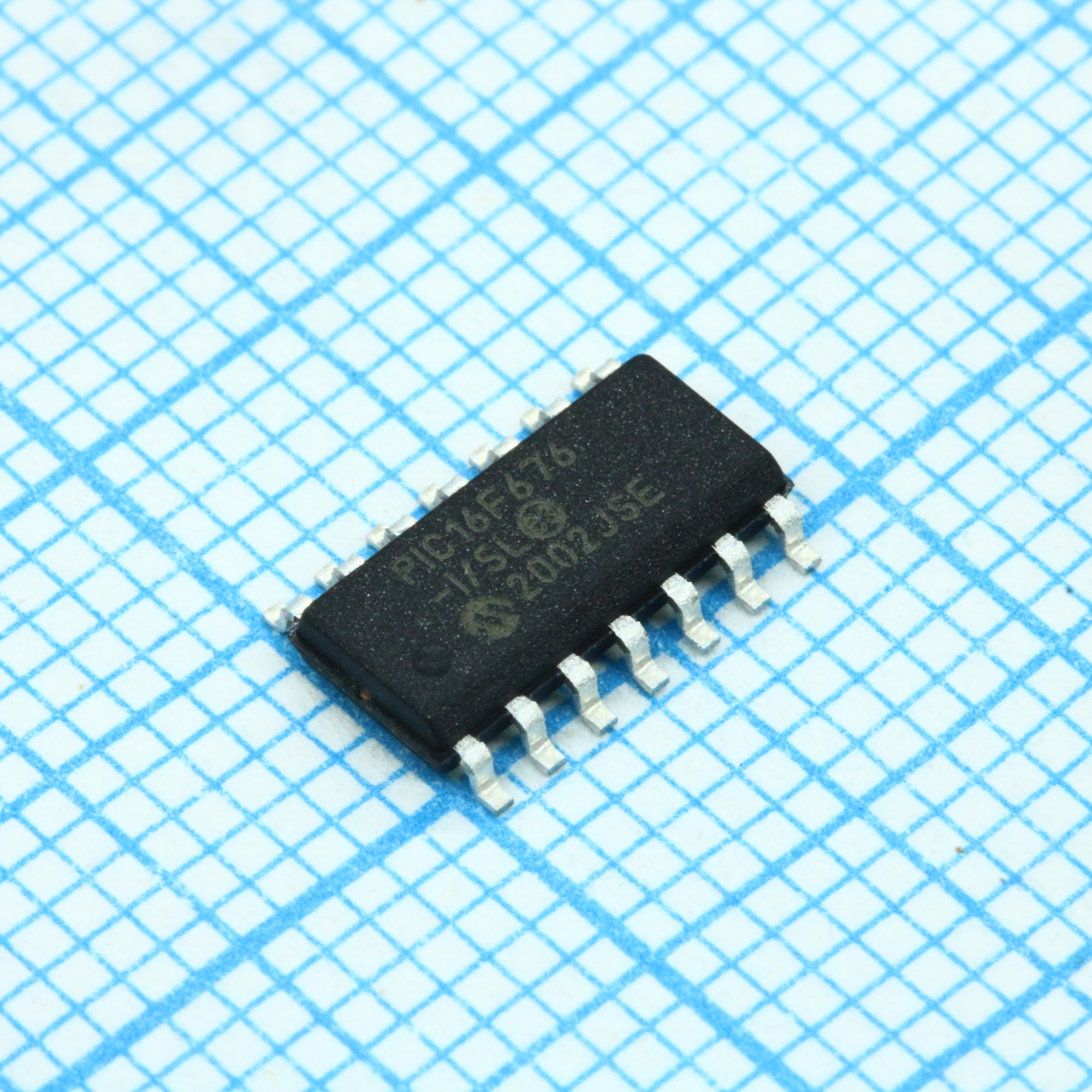 PIC16F676T-I/SL - Микроконтроллер 8-бит 1.75кБ Флэш-память 14SOIC