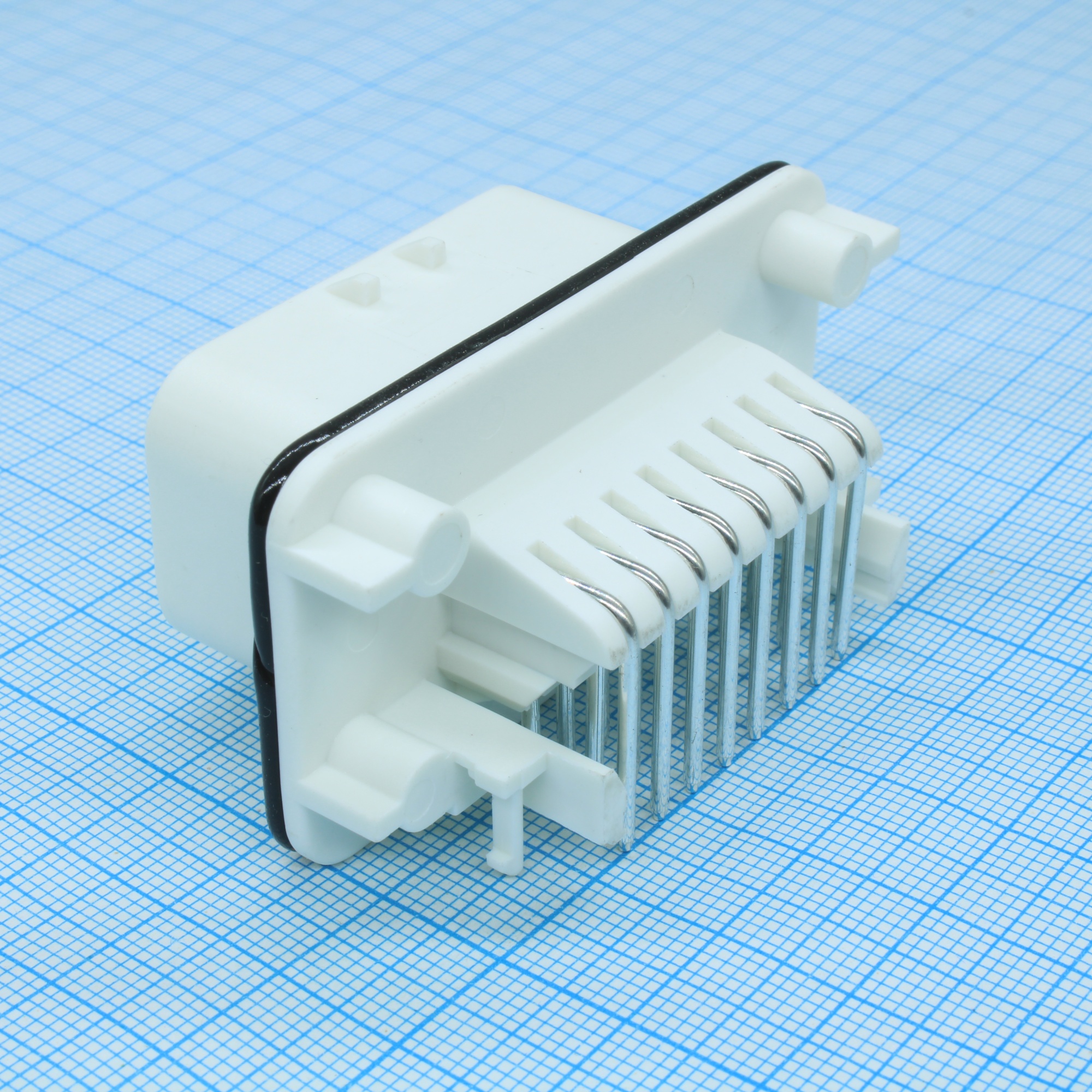 CKK7233WA-1.5-11 - Соединитель автомобильный 23 pin, 4мм белый