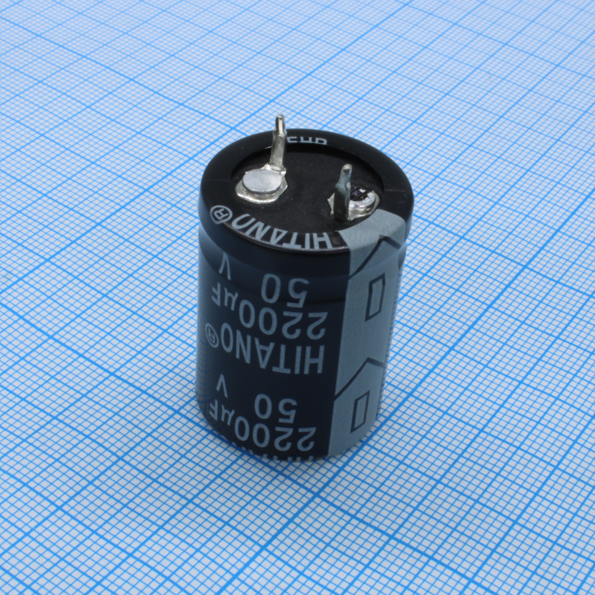 EHP222M50BA - Конденсатор алюминиевый электролитический 2200мкФ 50В ±20% (22 X 30мм) защелкиваемые выводы 10мм 1650мА 2000час 105°С россыпь