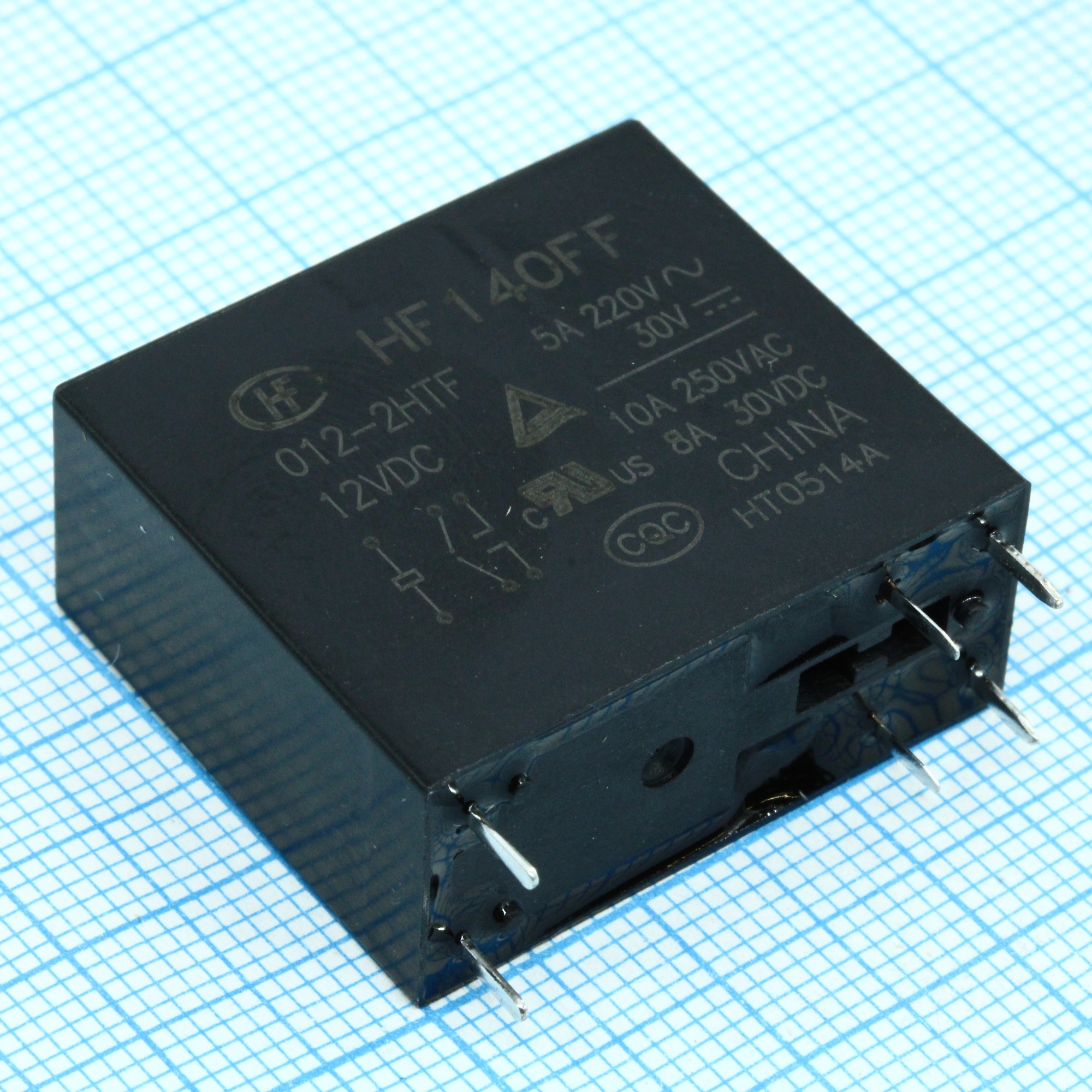HF140FF/012-2HTF - Реле силовое, 10А два контакта на замыкание катушка 12В