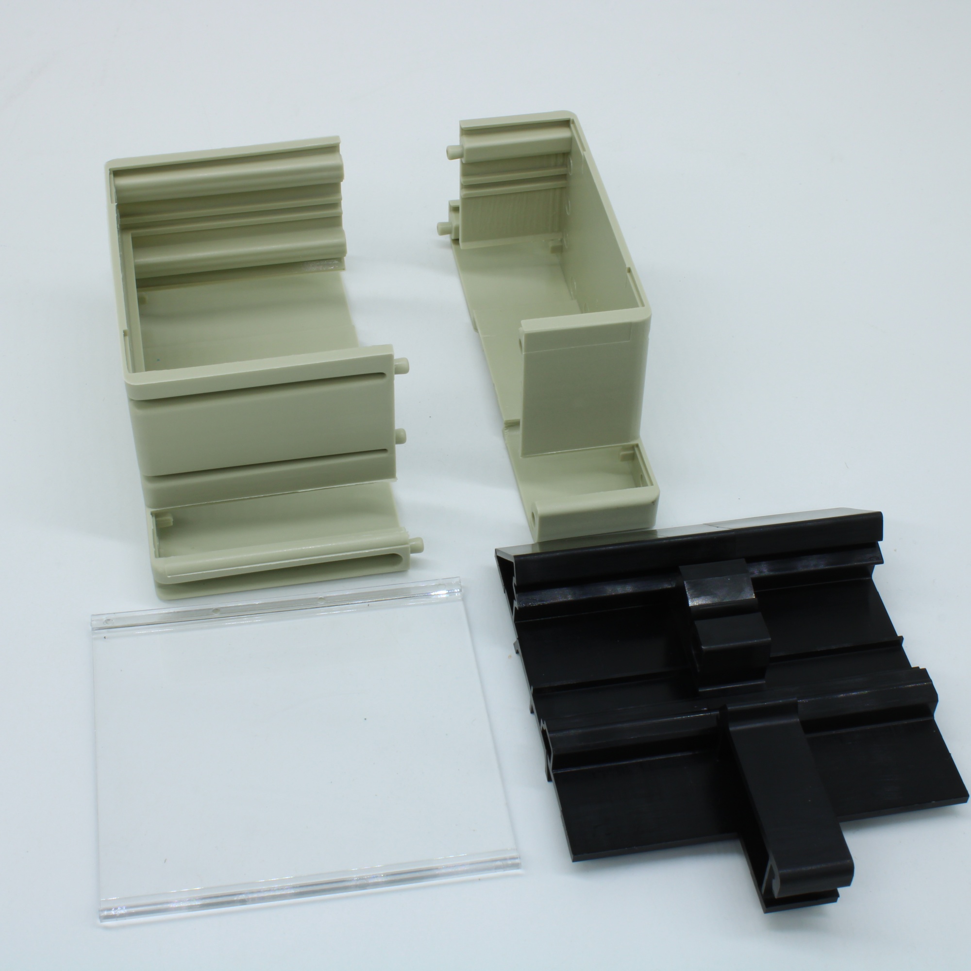 Корпус 87.060.0053.0 - Корпус для РЭА, с универсальным креплением, без печатной платы, габариты корпуса, Ш х В х Г (мм): 70,5 x 42 x 96, габариты платы, Ш х В х Г (мм): 93 x 67, цвет: серый, серия wiebox WEB 6