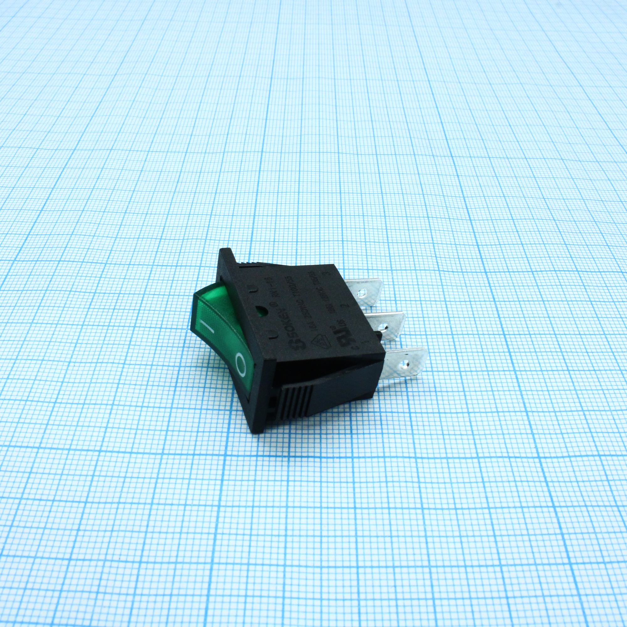 RK1-16 1X1N B/G"0-" - Выключатель клавишный ON-OFF с подсветкой цвет корпуса (черный) цвет кнопки (зеленый)