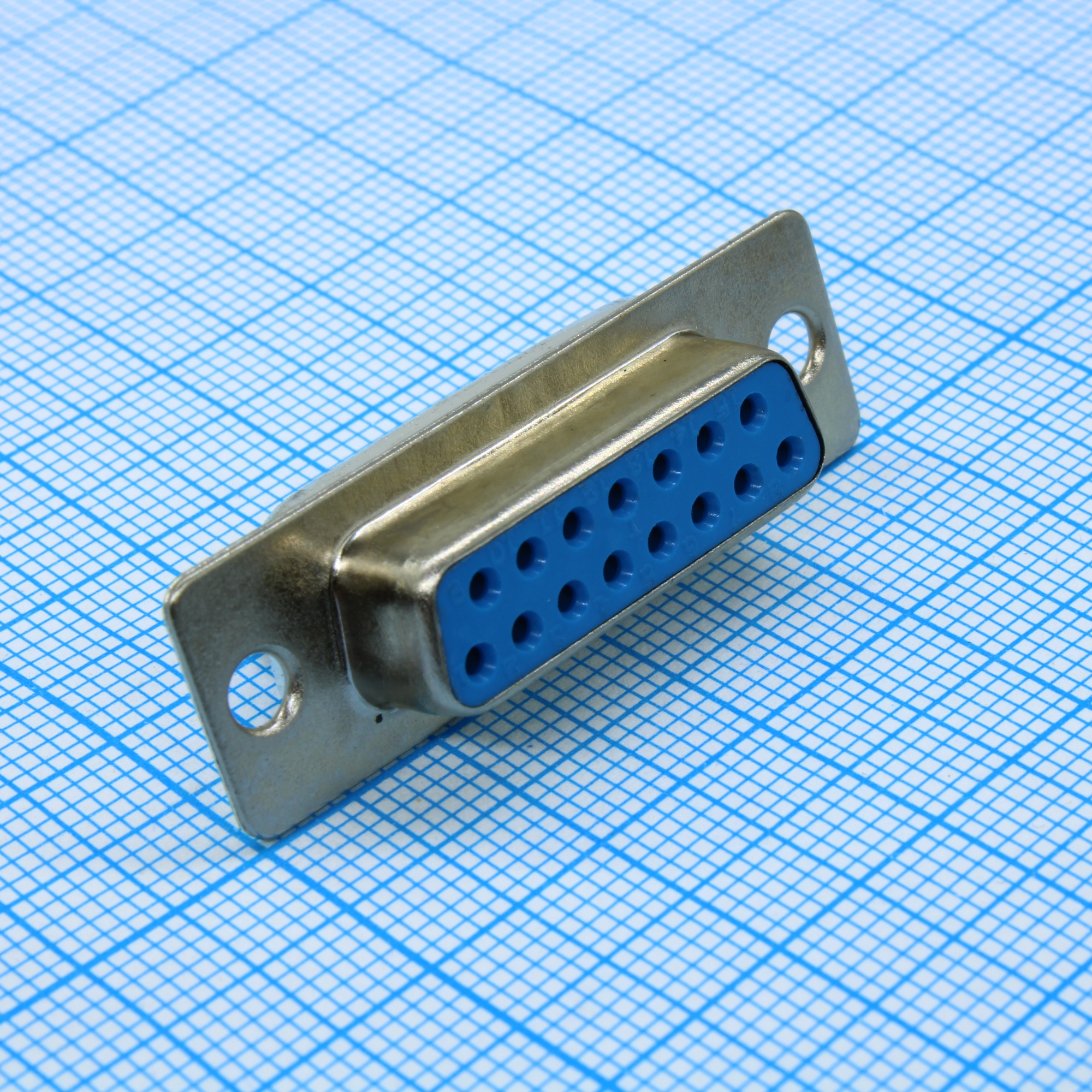 DS1033-15FUNSISS-CT - Разъем  D-Sub 15 конт. "гнездо" 2-х рядный, пайка на кабель (синий изолятор, никелир. корпус/фланец)  (аналог DB-15F никелир. корп./синий изол.)