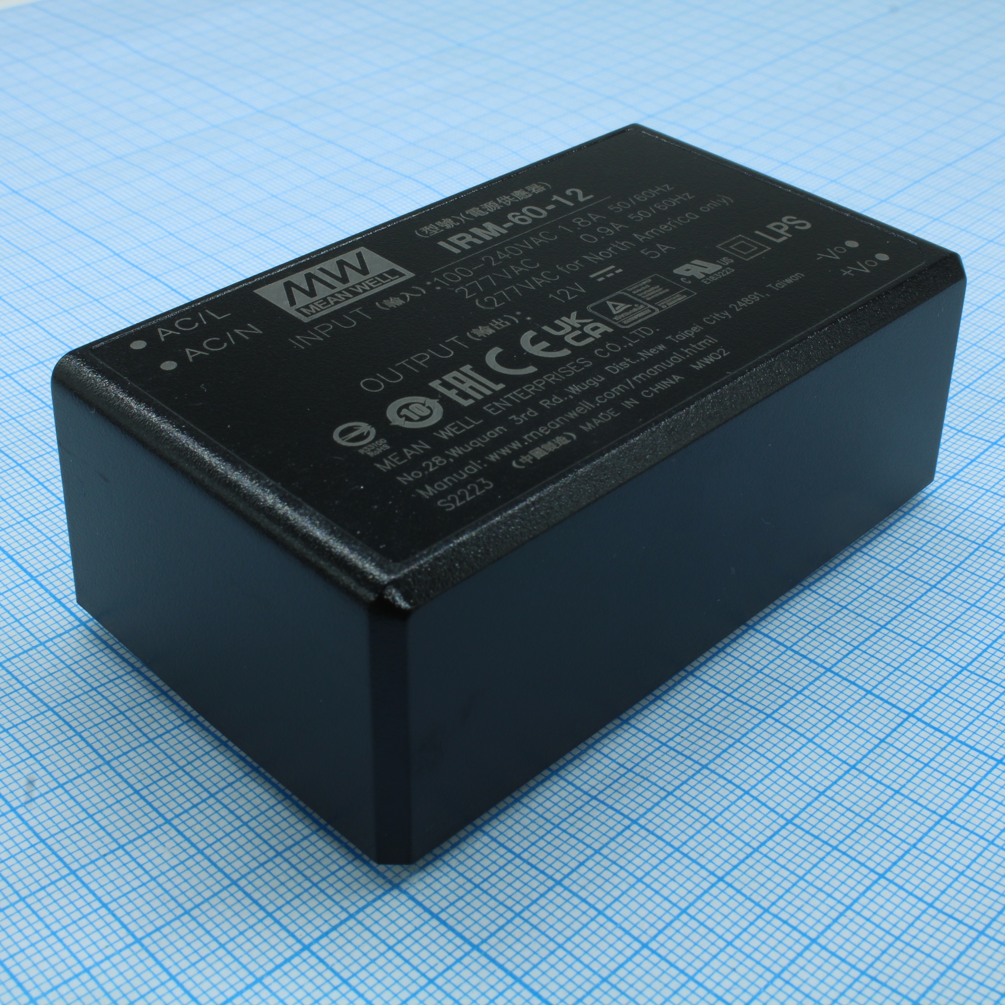 IRM-60-12 - AC-DC, 60Вт, вход 85...264В AC 47...440 Гц, выход 12В/5А, изоляция 3000В AC, в корпусе на плату 87x52x29.5мм, -30...+70°C