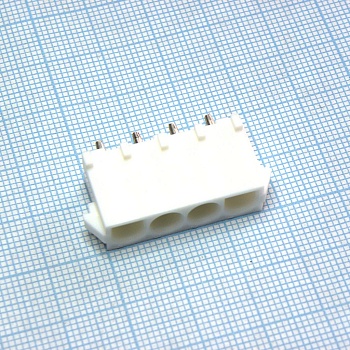 641968-1 - Разъем питания типа провод-плата, вертикальный, Серия Universal MATE-N-LOK, 4 контакта, штекер, 6,35 мм