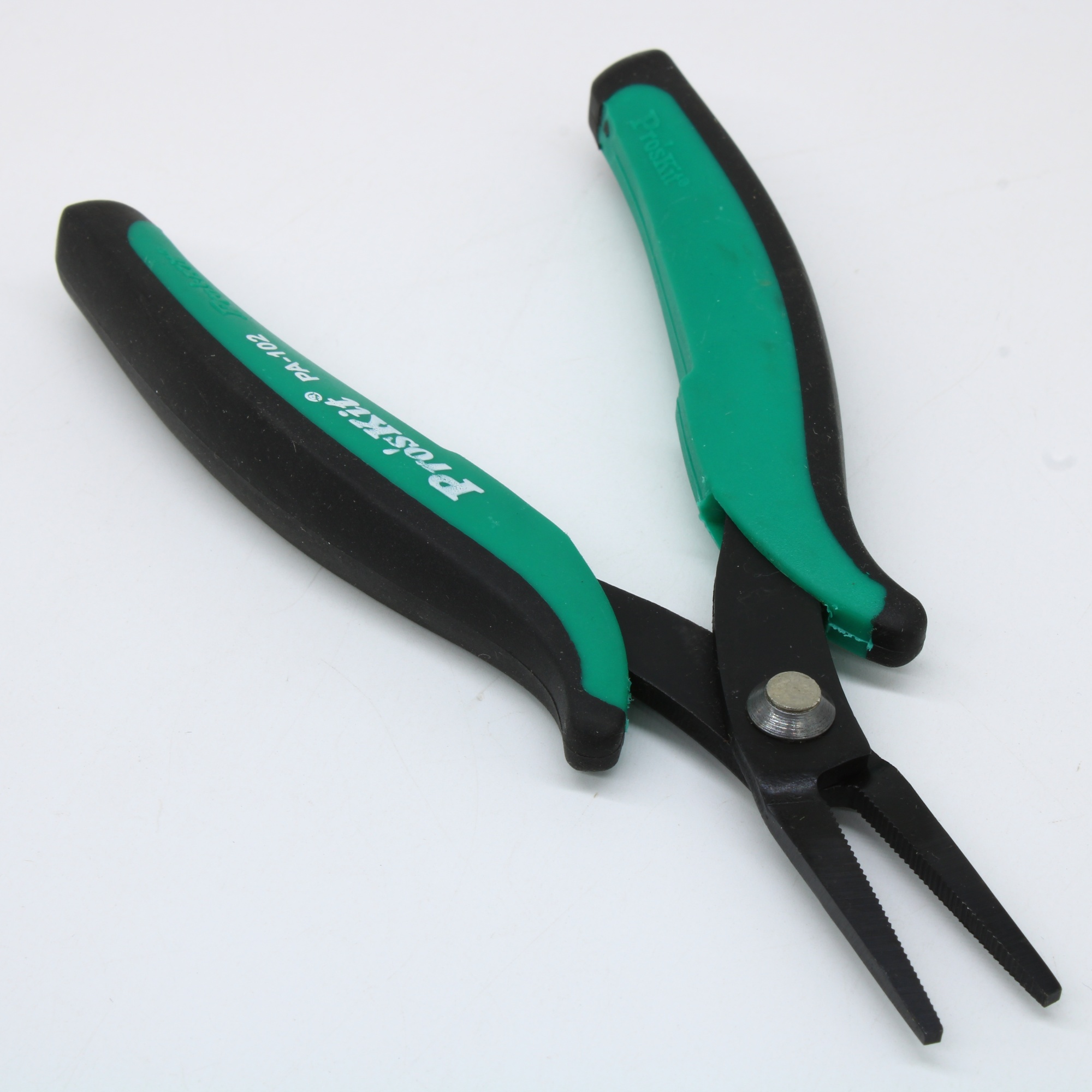 PA-102 - Длинногубцы прецизионные 150мм