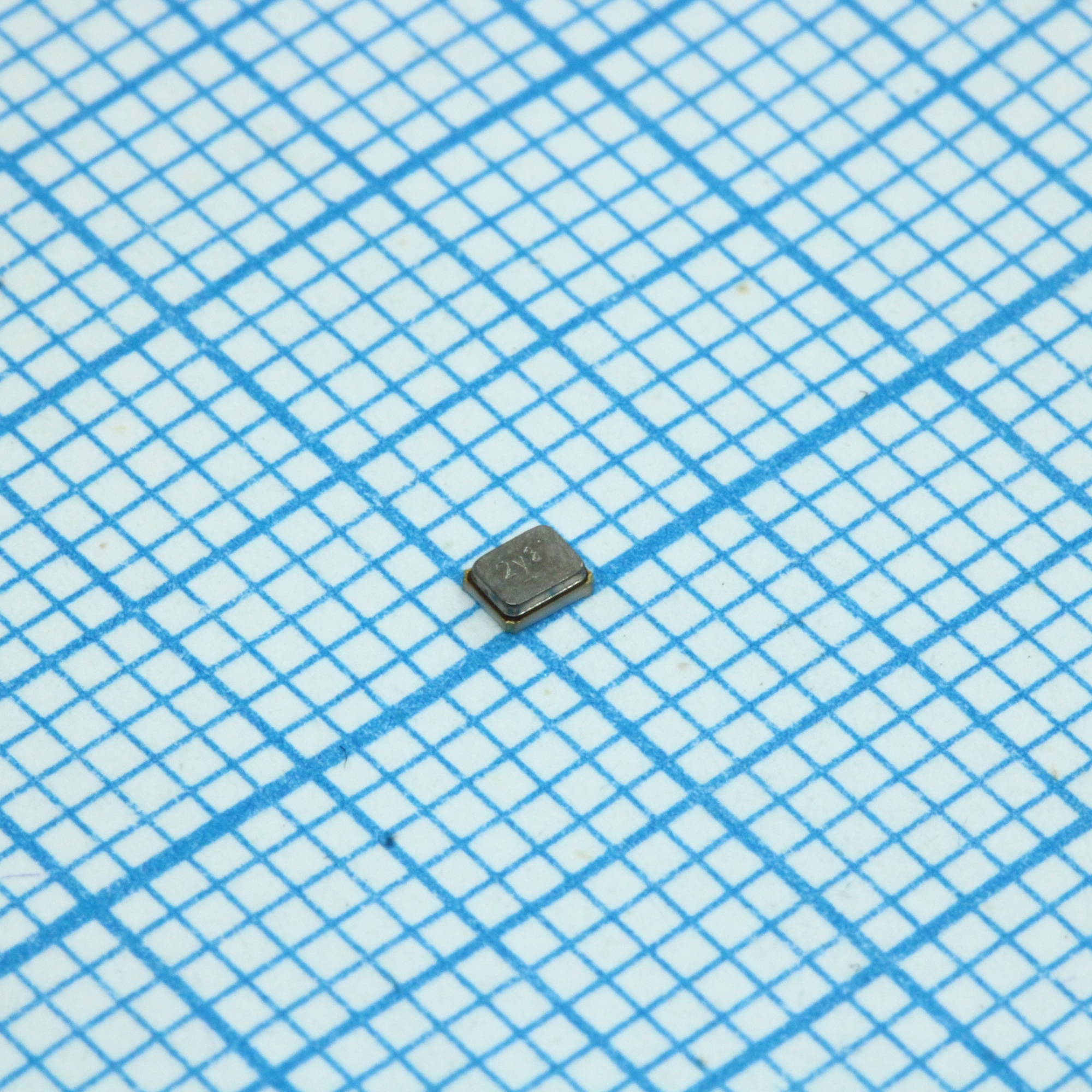 XRCGB27M120F3M00R0 - Резонатор кварцевый SMD 27.12МГц 70PPM 2x1.6мм 6пФ