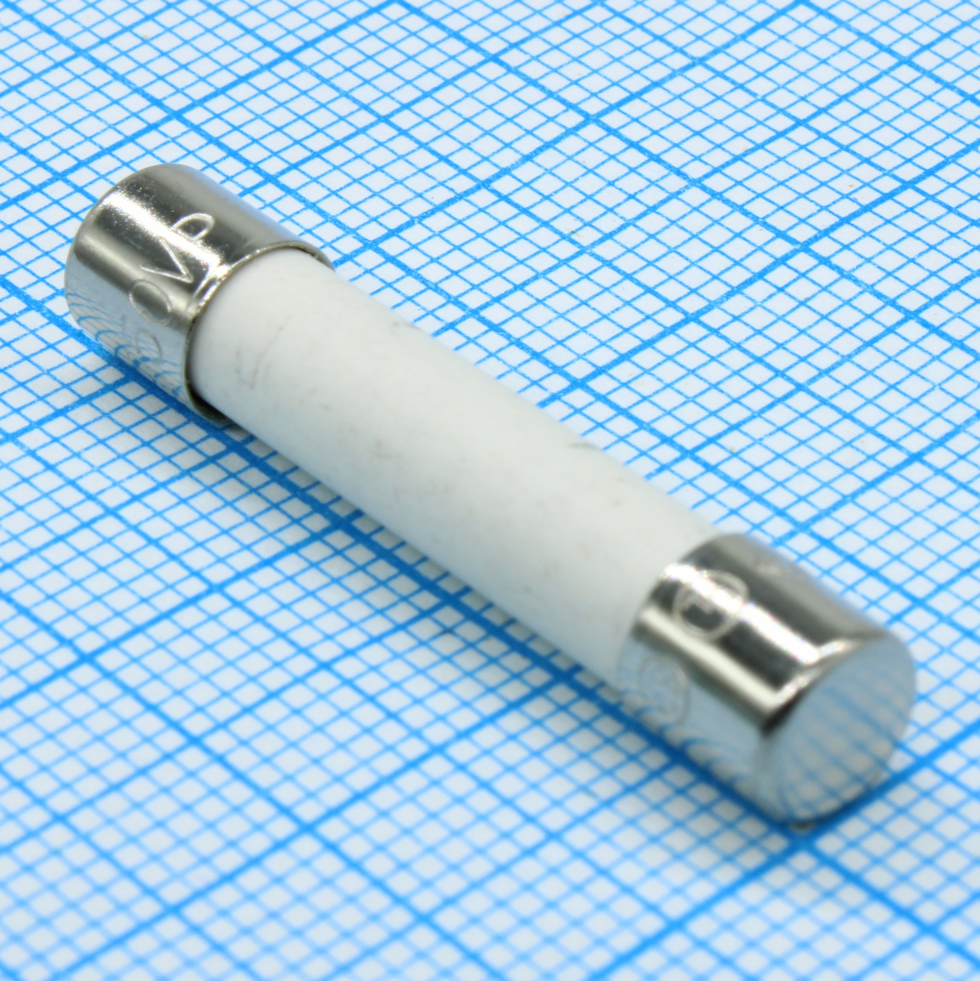 0326005.MXP - Предохранитель медленнодействующий 5A 250В 6.3х32мм керамический россыпь