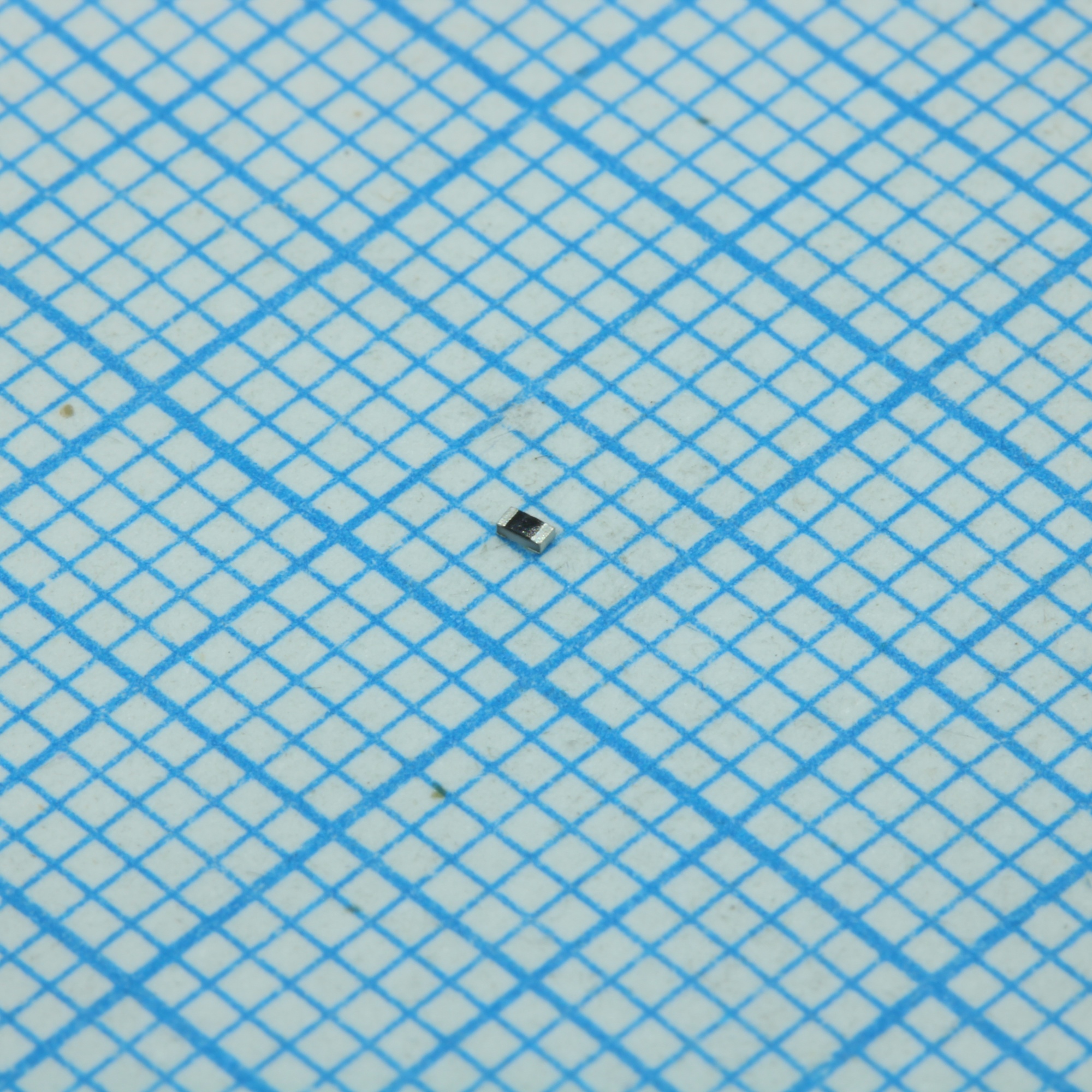 RC0402FR-07402KL - ЧИП-резистор 402кОм ±1% 0.063Вт типоразмер 0402