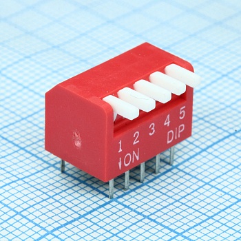 L-KLS7-DPT-05-R-00 - DIP-переключатель 5 групп красный монтаж в отверстие шаг 2.54мм 0.025А 24В с движком Piano