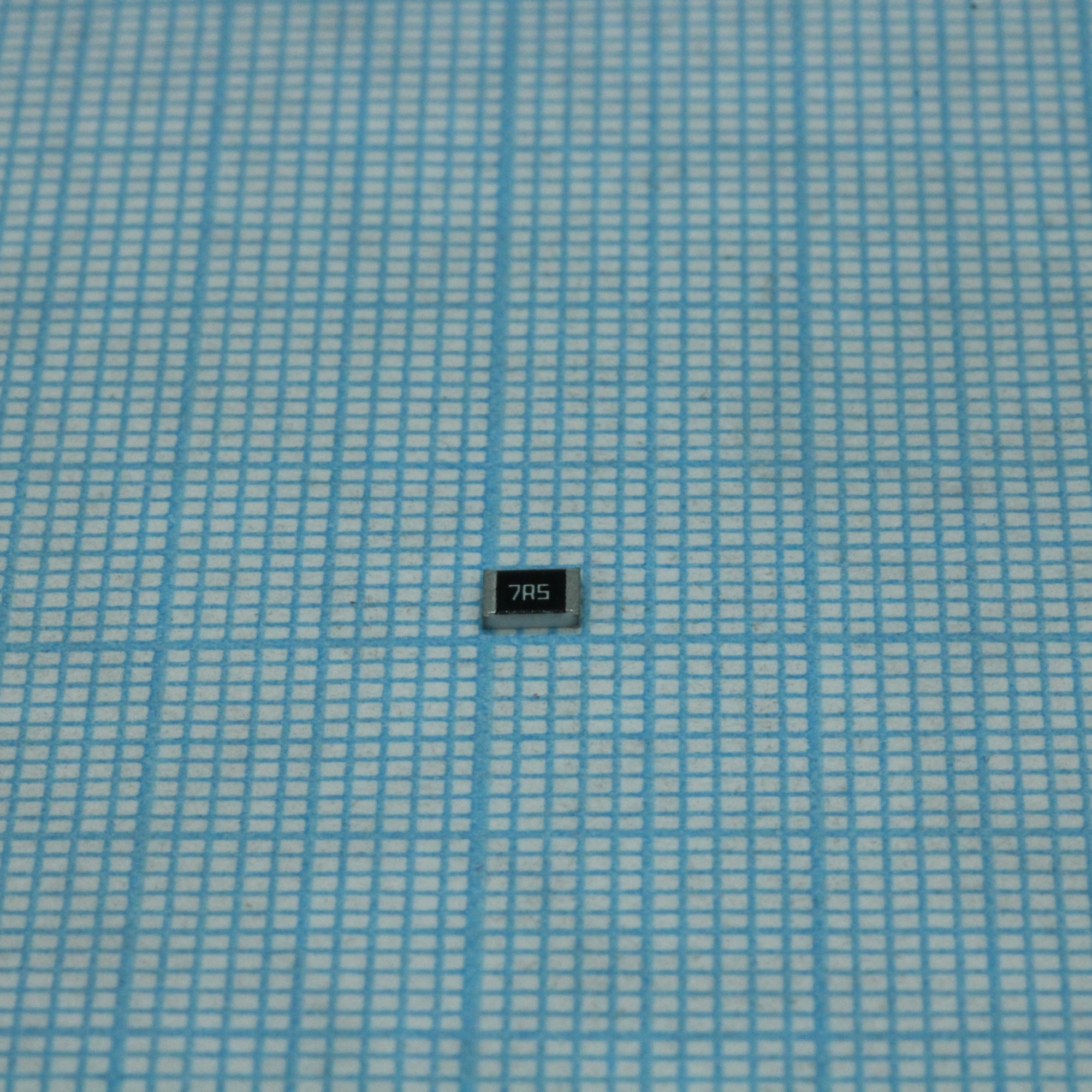 RC1210JR-077R5L - Толстопленочный ЧИП-резистор 1210 7.5Ом ±5% 0.5Вт -55°С...+155°С