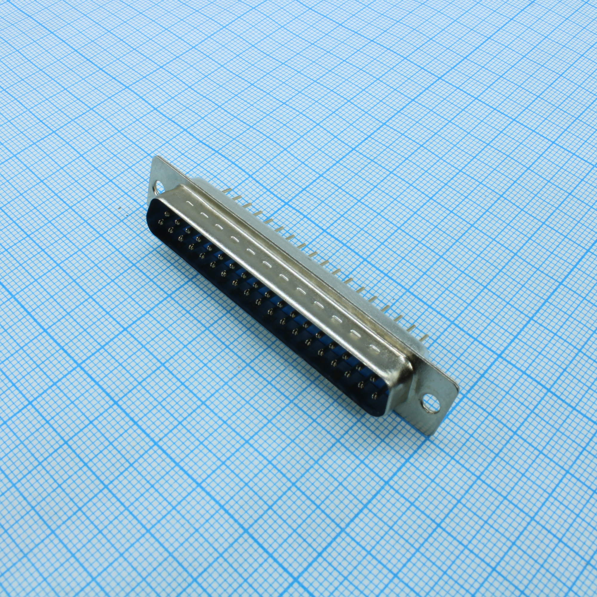 DS1034-37MUNSISS - Разъем D-Sub, вилка на плату 37 контактов вертикальный / синий