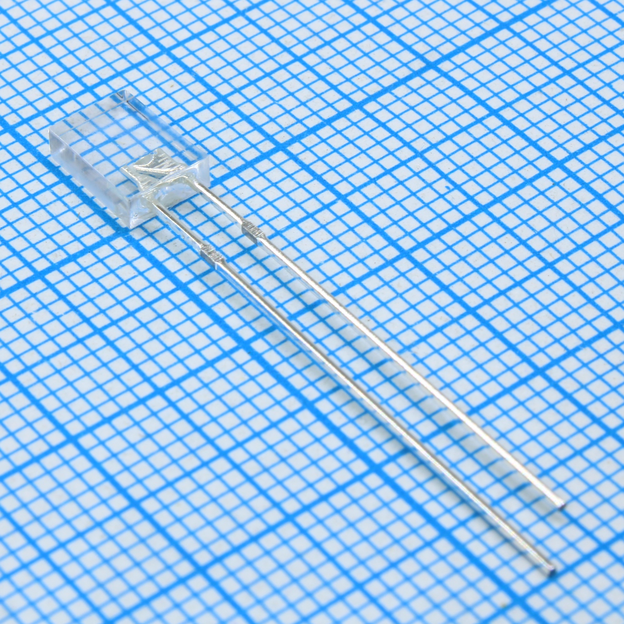 BL-L2506UBC - Светодиод 2х5х7мм синий сверхъяркий 1200мКд 470нм