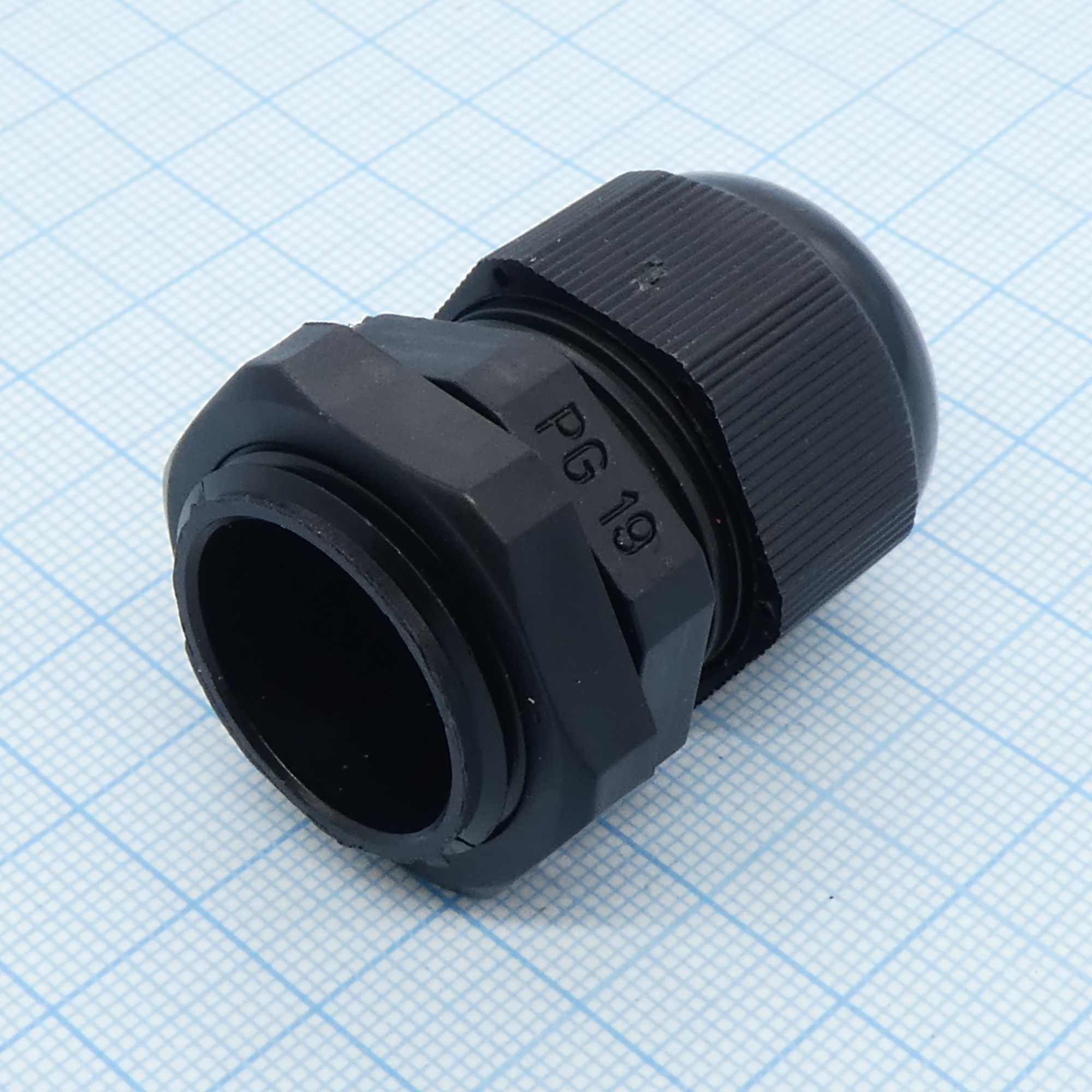 Кабельный ввод PG-19 черный - Кабель ввод, крепление на панель