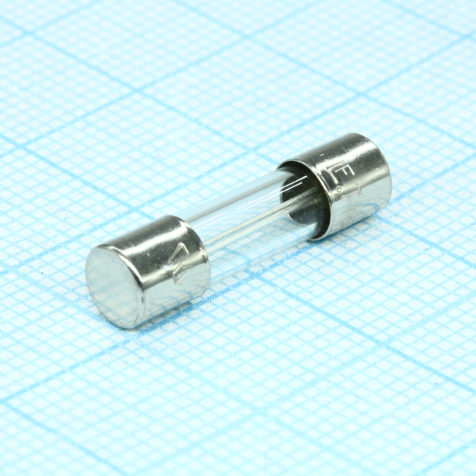 0218016.MXP - Миниатюрный медленнодействующий предохранитель 16А 250В 5X20мм в стеклянном корпусе