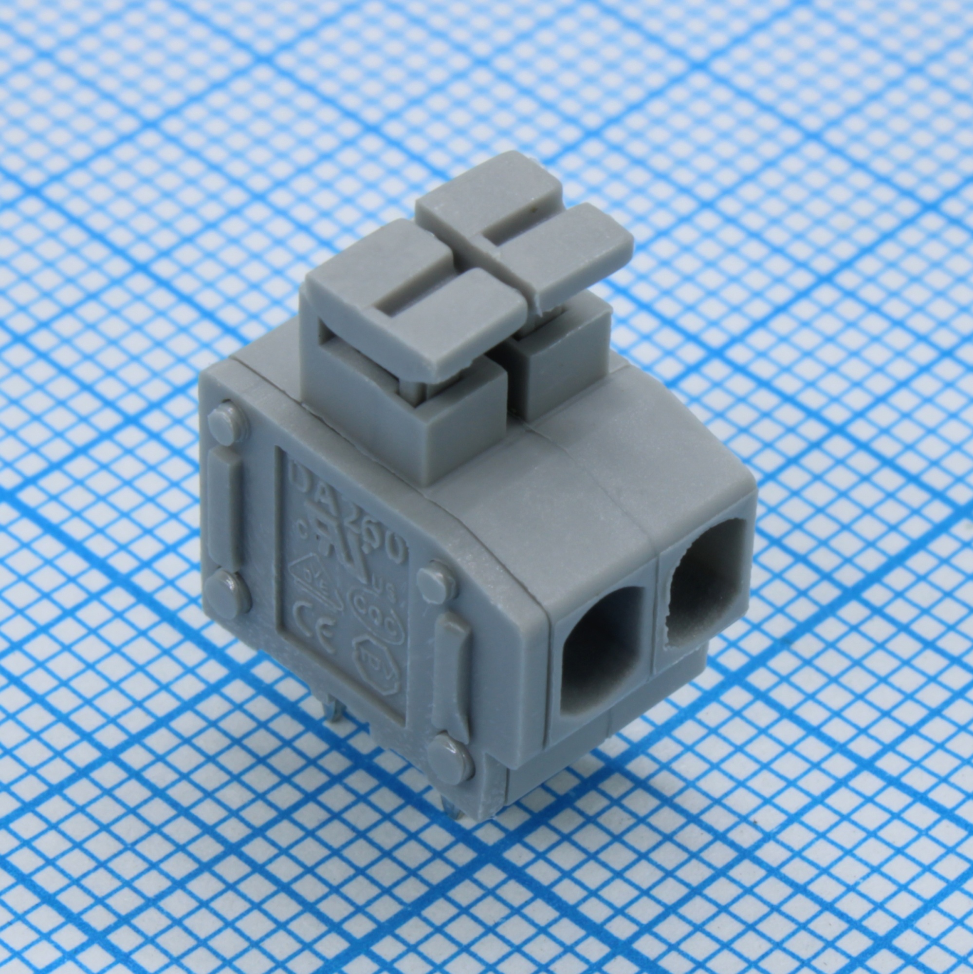 GT235-3.81-02P-11-00 - Нажимной безвинтовой клеммный блок 2 контакта. Зажим типа торцевой контакт. Серия GT235-3.81