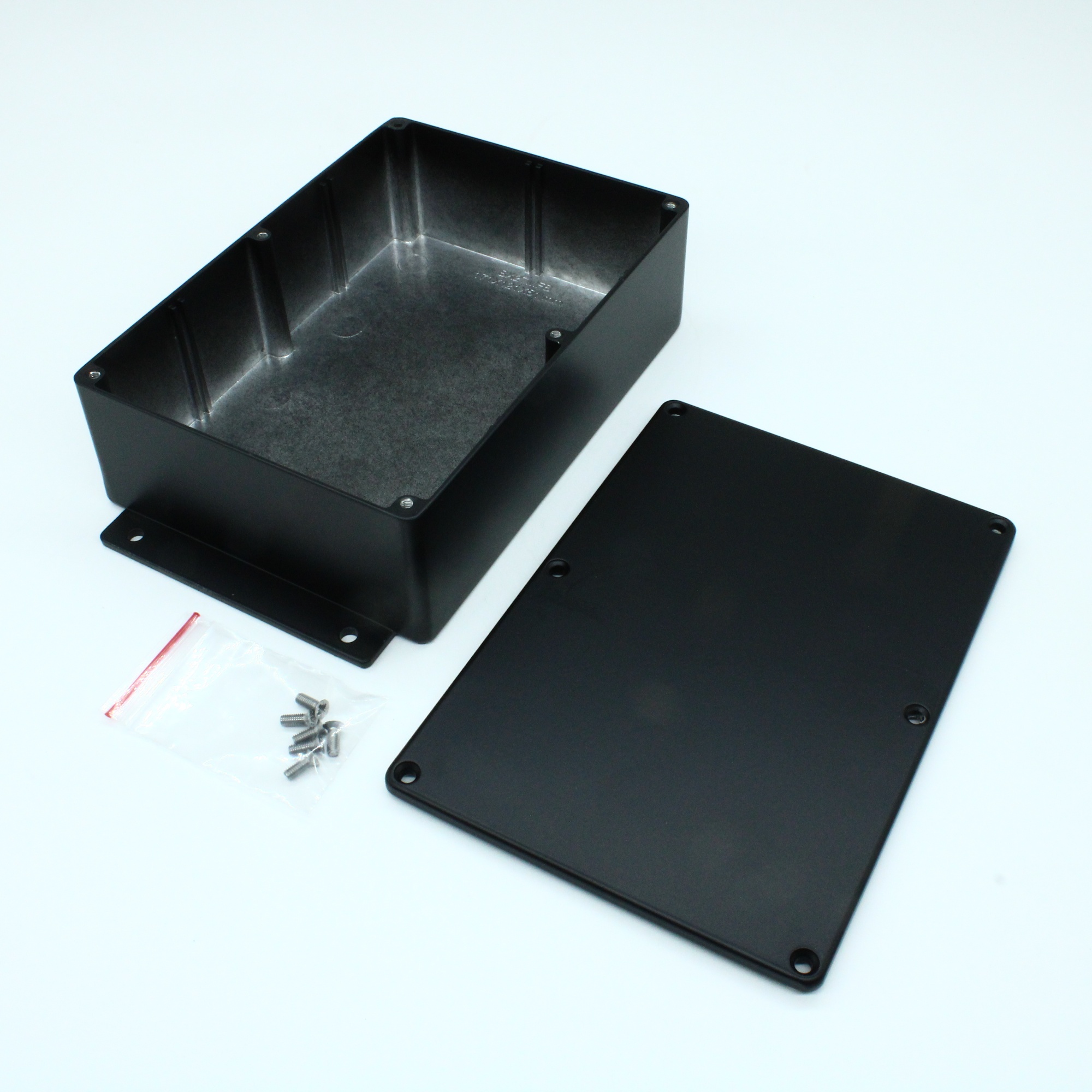 B027MFBK - Алюминиевый корпус с фланцами, черный