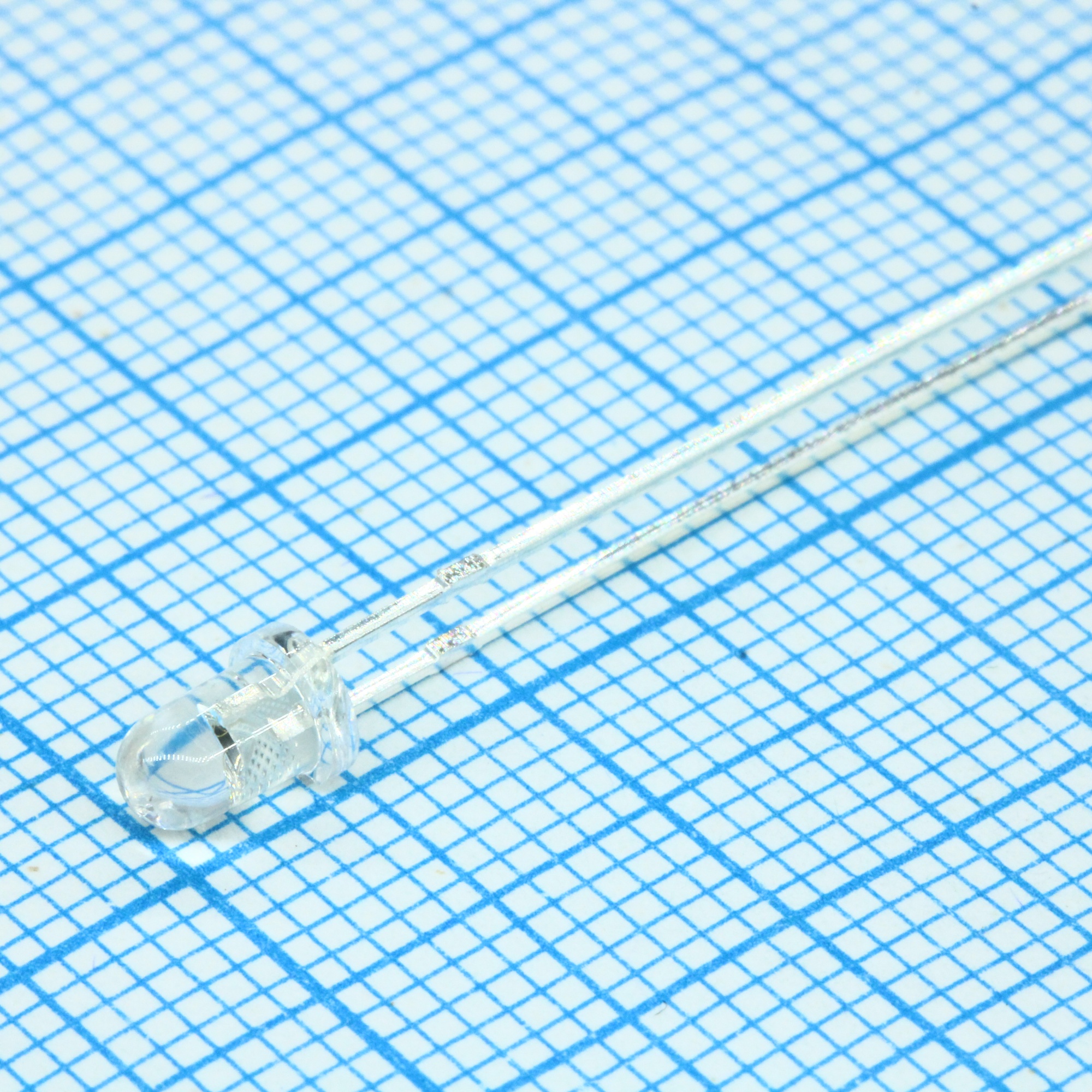 FYL-3014PGC - Светодиод 3мм/зеленый/520нм/8500мкд/прозрачный/35°