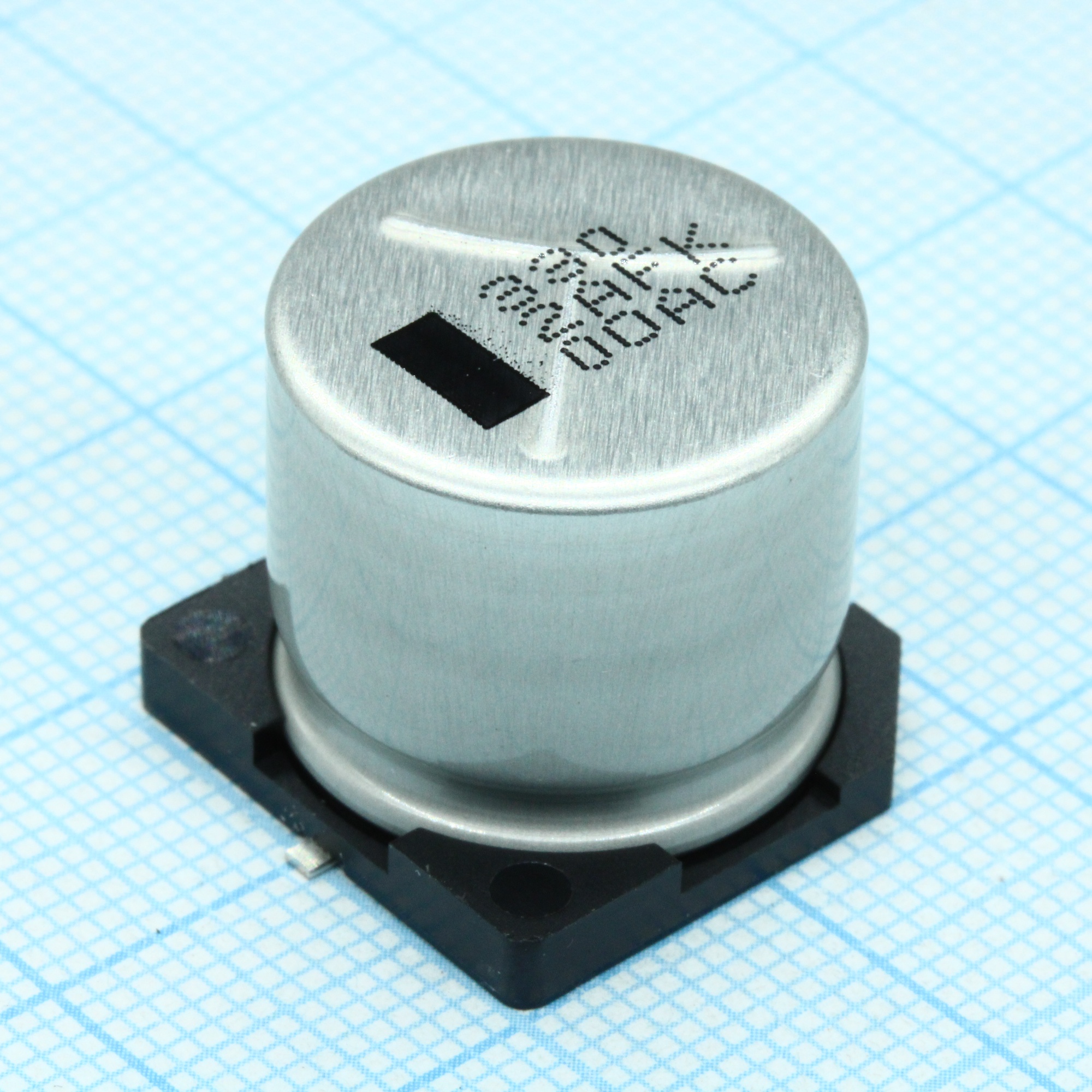 EEVFK2A331M - Конденсатор алюминиевый электролитический 330мкФ 100В ±20% (18 X 16.5мм) для поверхностного монтажа 0.153 Ом 917мА 5000час 105°С автомобильного применения лента на катушке