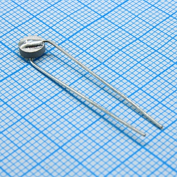 CMF-RL25U-0 - Предохранитель самовосттанавливаемый PTC 0.06A(захват) 0.15A(удержание) 230В переменного тока 0.9A 0.5сек радиальный 5.2х3.5мм россыпь