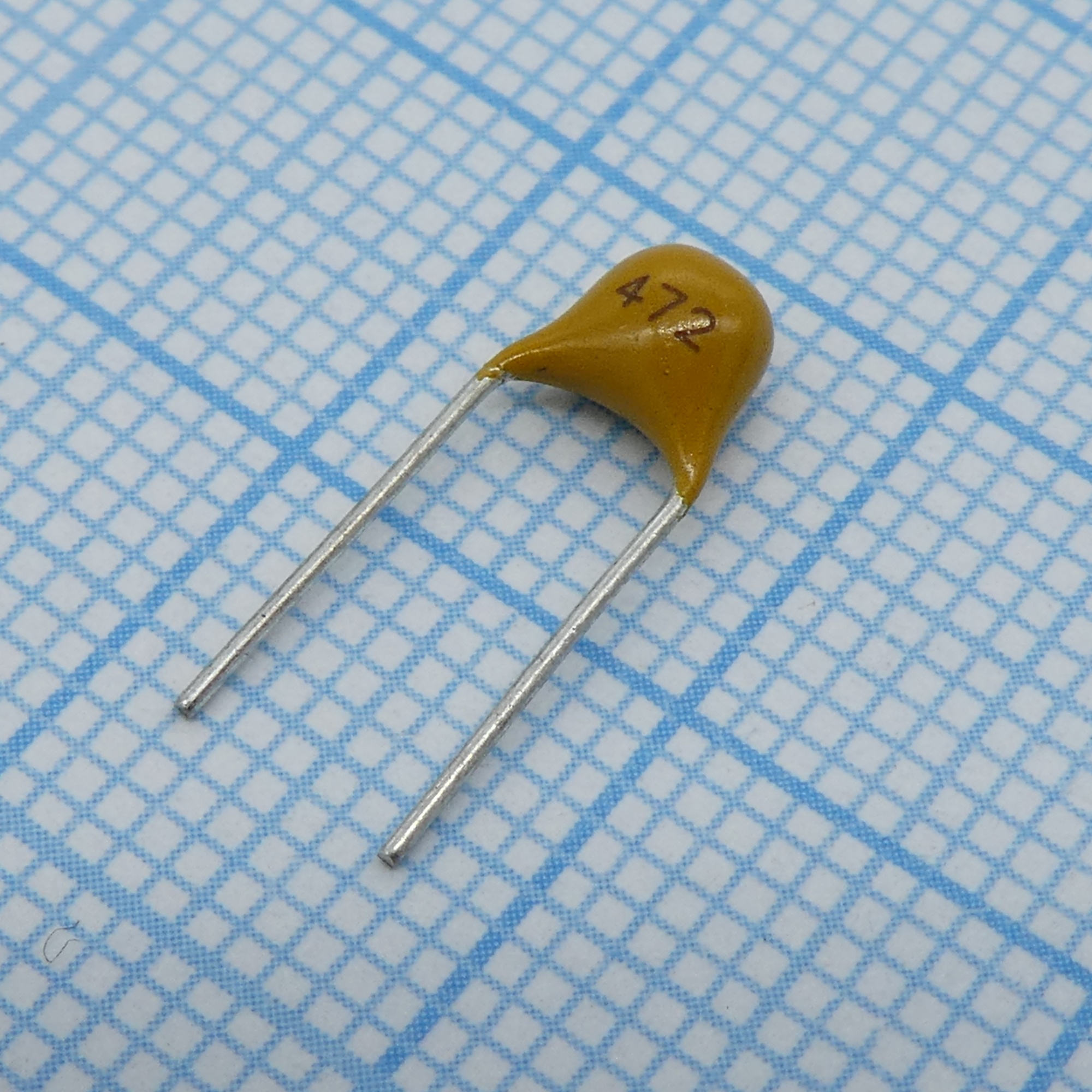 TS170R1H472JSBNB0R - Конденсатор керамический многослойный 4700пФ 50В NPO ±5% радиальный 5.08мм 125°C россыпь