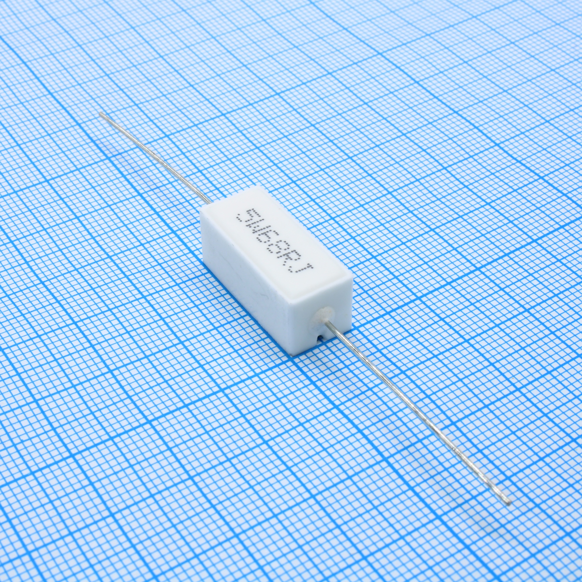 SQP50068RJBP - Резистор керамический цементный аксиальный (SQP) 5Вт 68Ом ±5%