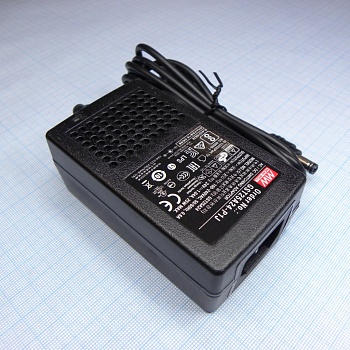 GST25A24-P1J - Преобразователь AC/DC в корпусе