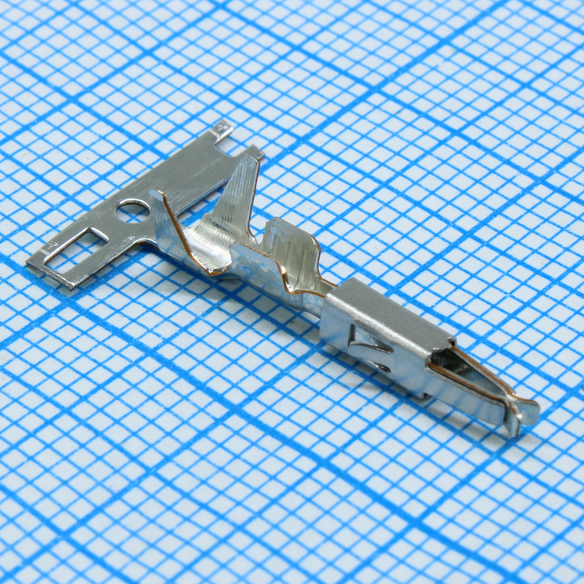 CKK003-1.5FSB2 - Контактная вставка гнездо под проводник 0.5-1.0мм 17-20AWG лента на катушке автомобильного применения