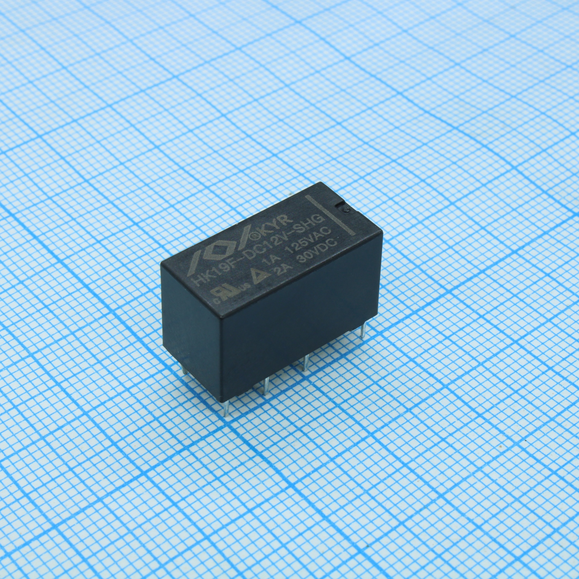 HK19F-DC12V-SHG - Миниатюрное сигнальное реле 2А две контактные группы-два направления катушка 12В 0.2Вт