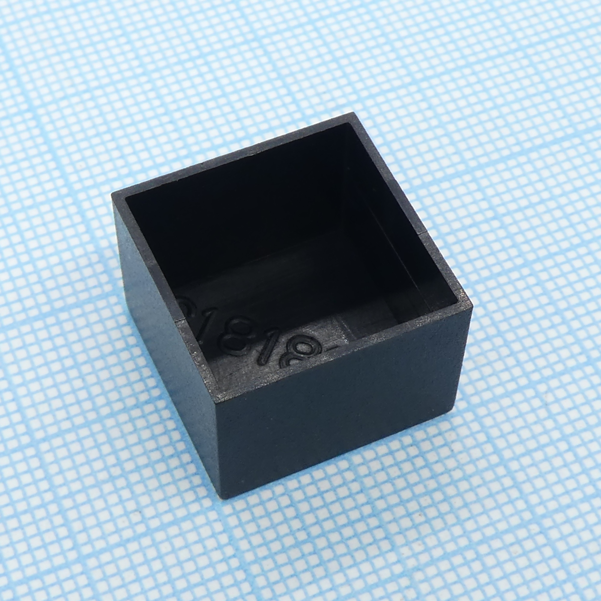 G181812B - Корпус черного цвета из высокопрочного пластика под заливку компаундом