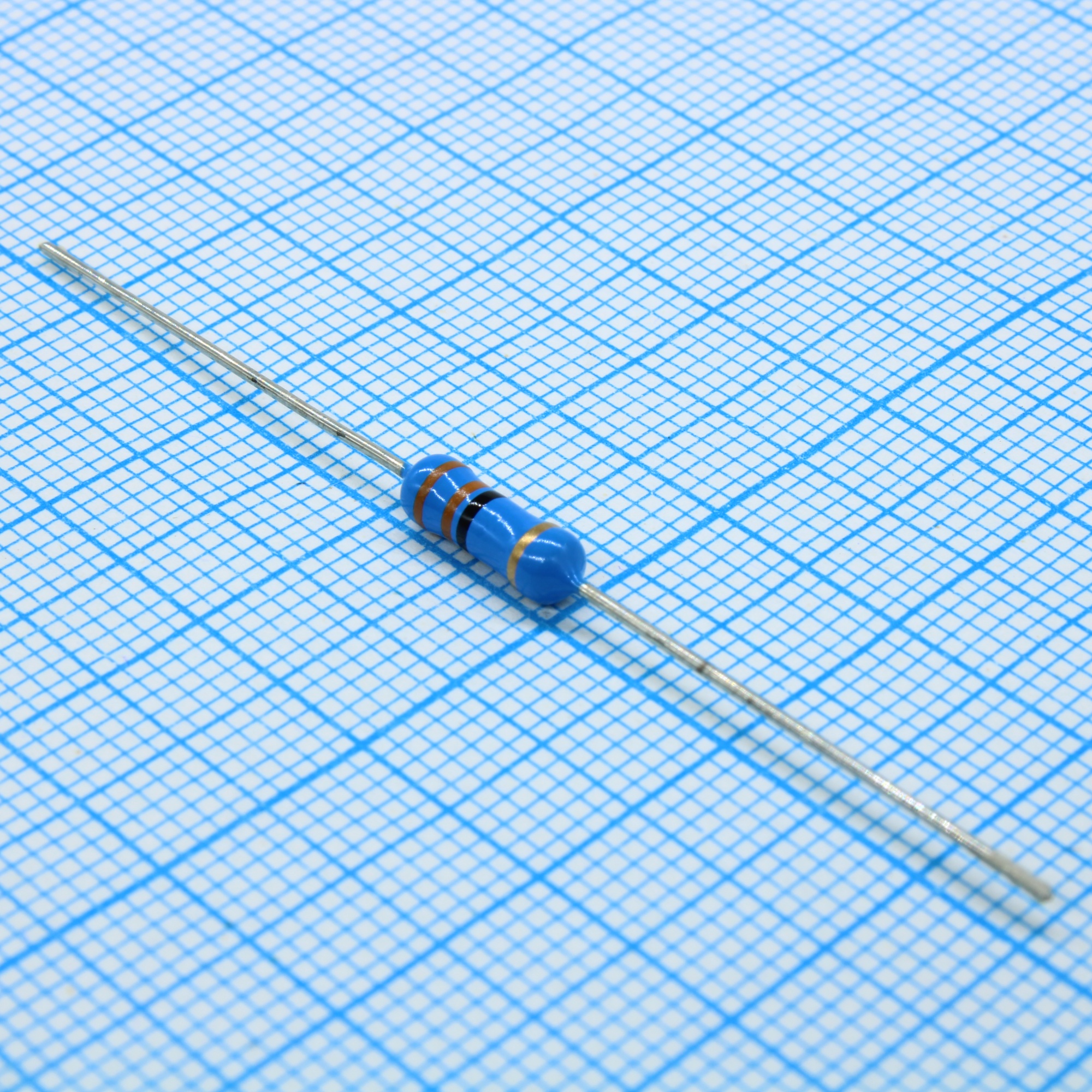 MF50J33RT - Резистор металлопленочный 0,5Вт 33Ом ±5%