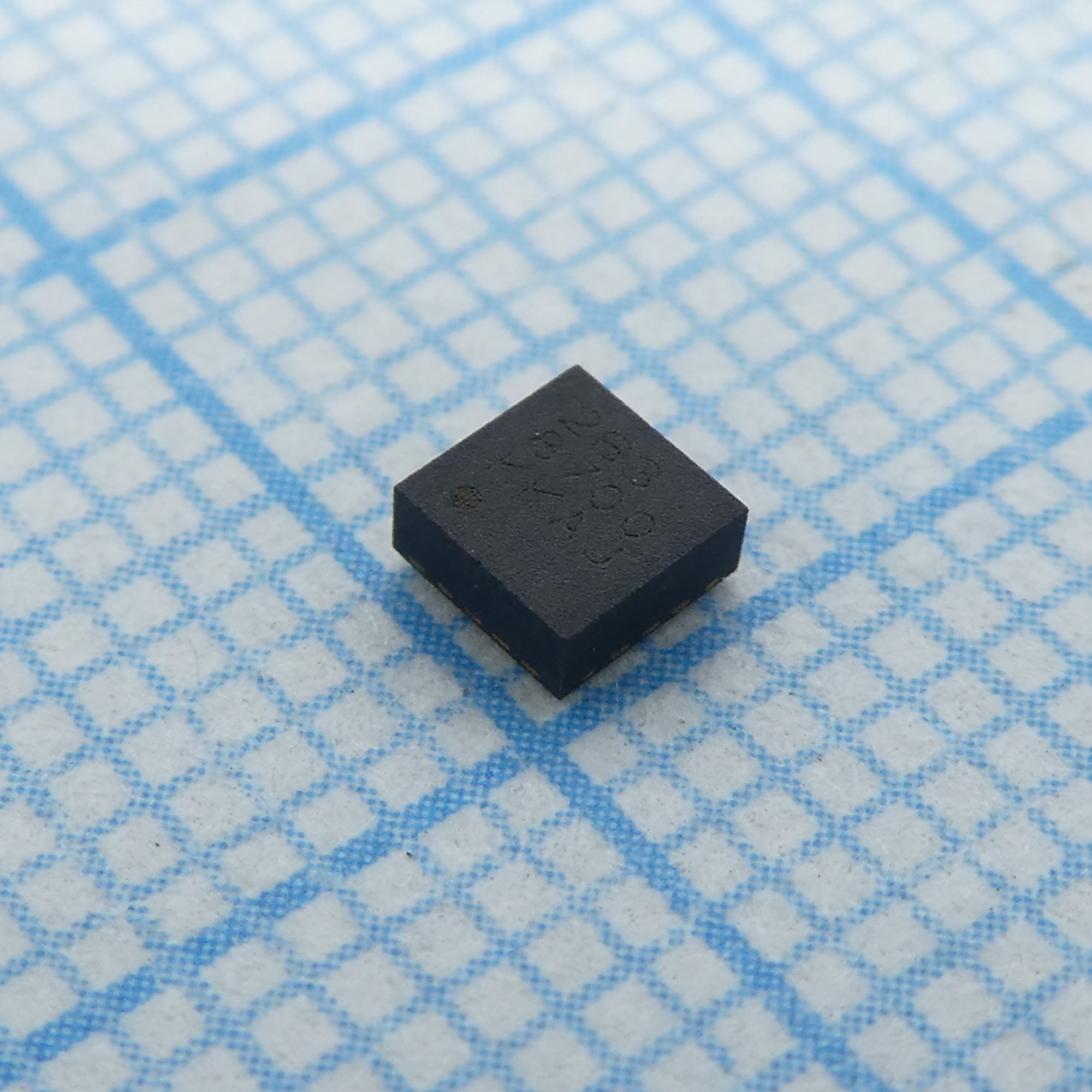 FXOS8700CQR1 - 3-осевой акселерометр