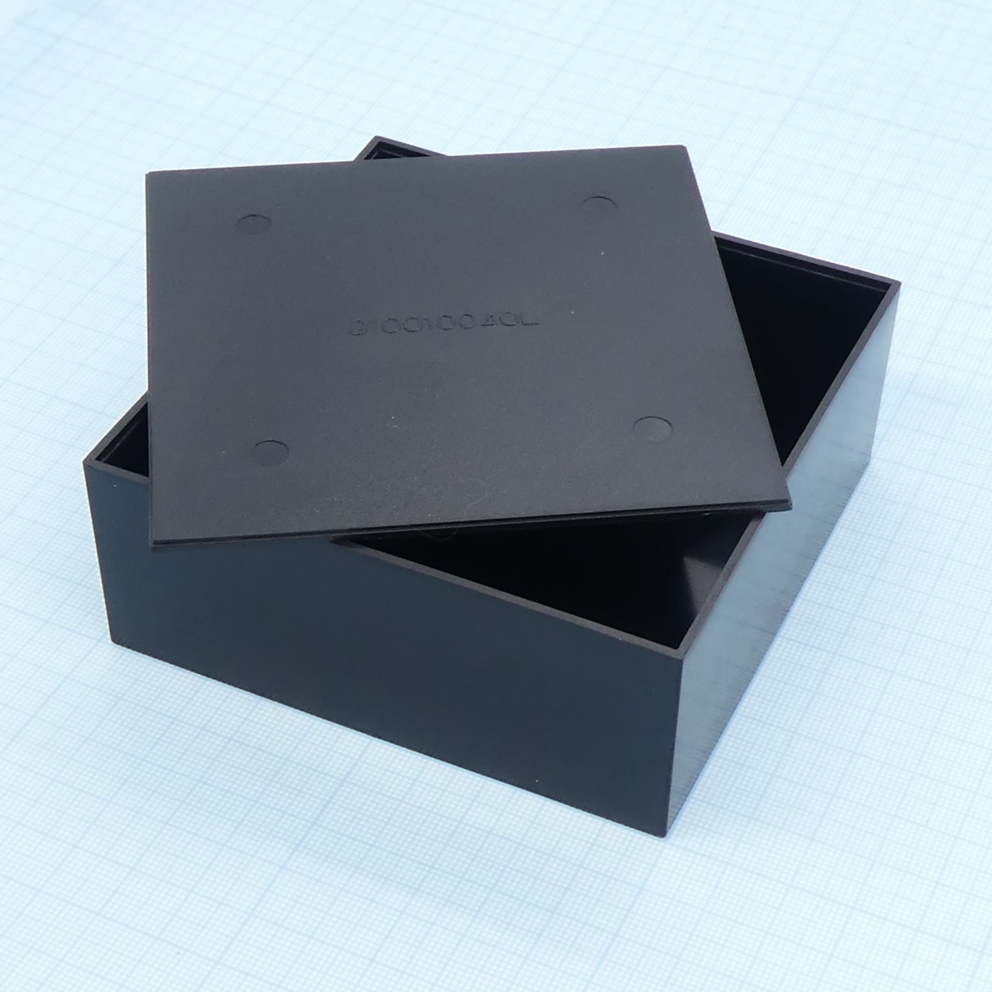 G10010040B+L - Корпус из пластика под заливку компаундом с крышкой