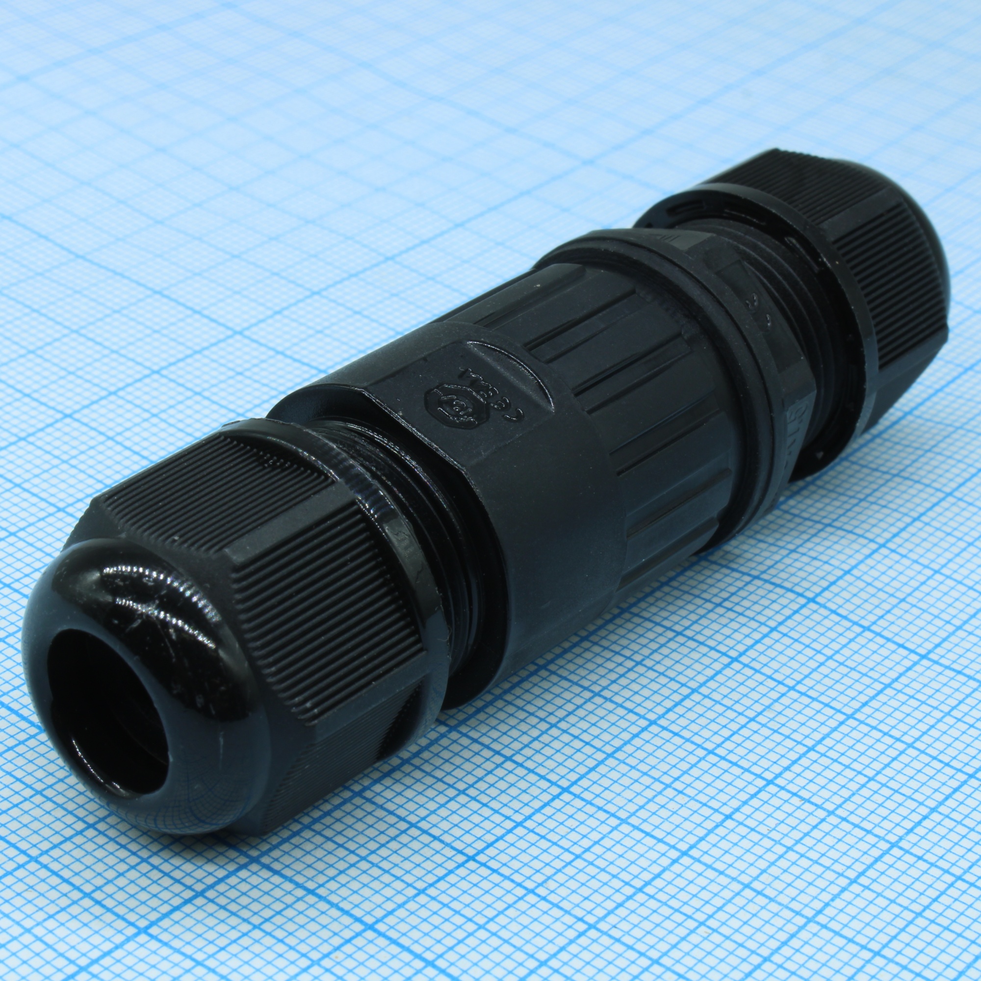 SZC-4-M20 (D=7-10.5MM) IP68 250V/10 - Разъём герметичный SZC-4-M20 (d=7-10.5 мм) IP68 250V/10, 4 контакта винтовой