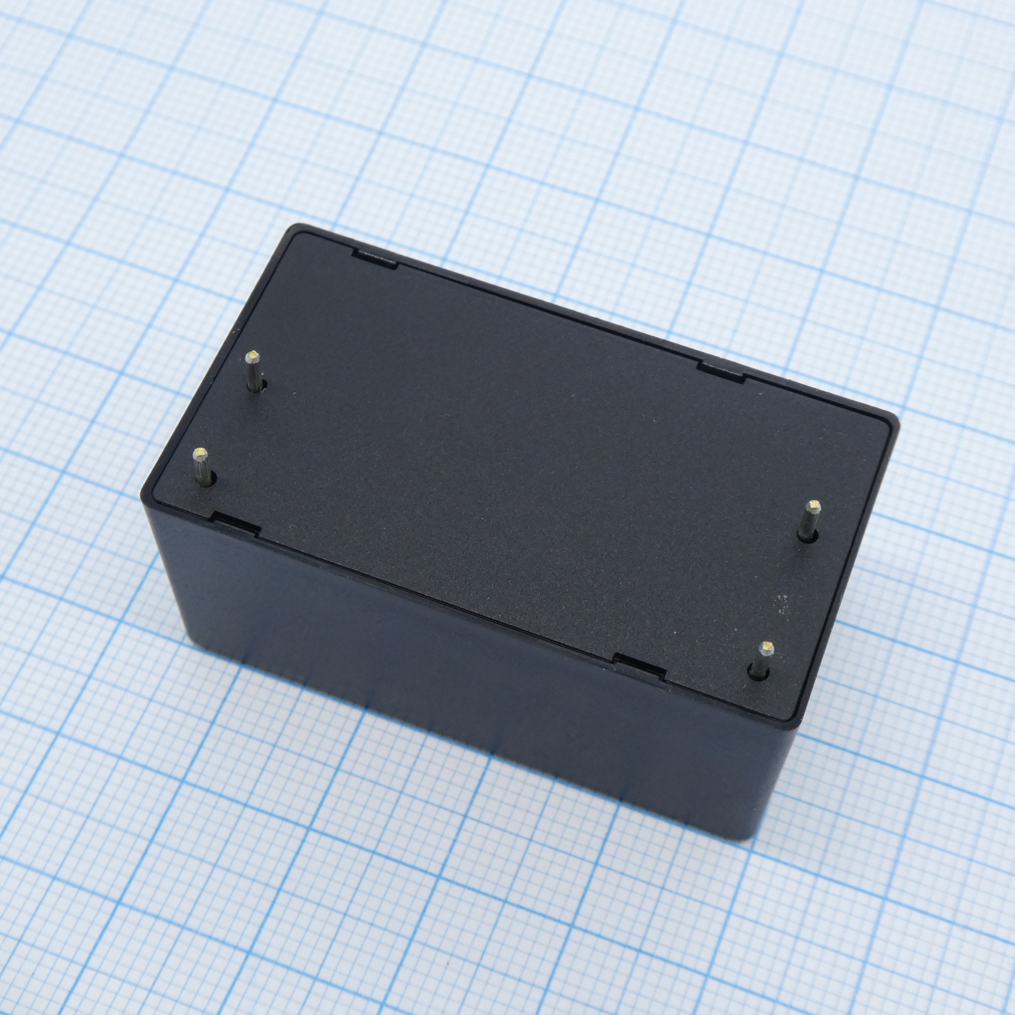 MPM-10-12 - AC-DC med, 10.2Вт, вход 80...264В AC 47...440 Гц, выход 12В/0.85А, изоляция 4000В AC, на плату, 45.7х25.4х21.5мм, -40...+85°C