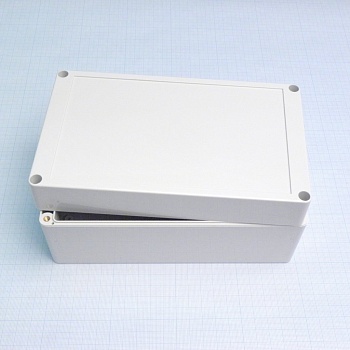 G2111 - Герметичный корпус из поликарбоната, IP65, светло-серый