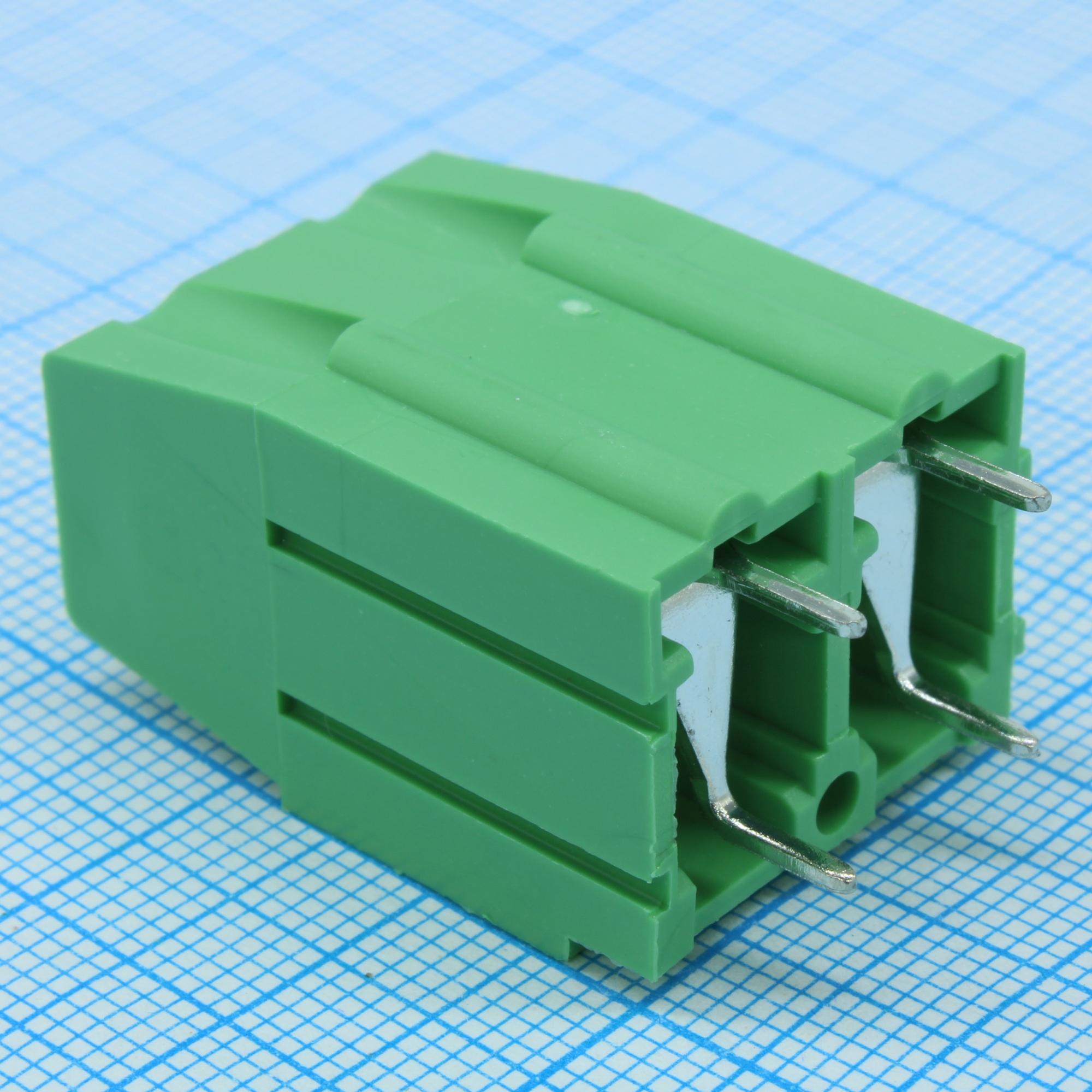 DG136T-10.16-02P-14-00A(H) - Винтовой клеммный блок c рельефной обоймой, 2 контакта. Серия DG136T-10.16