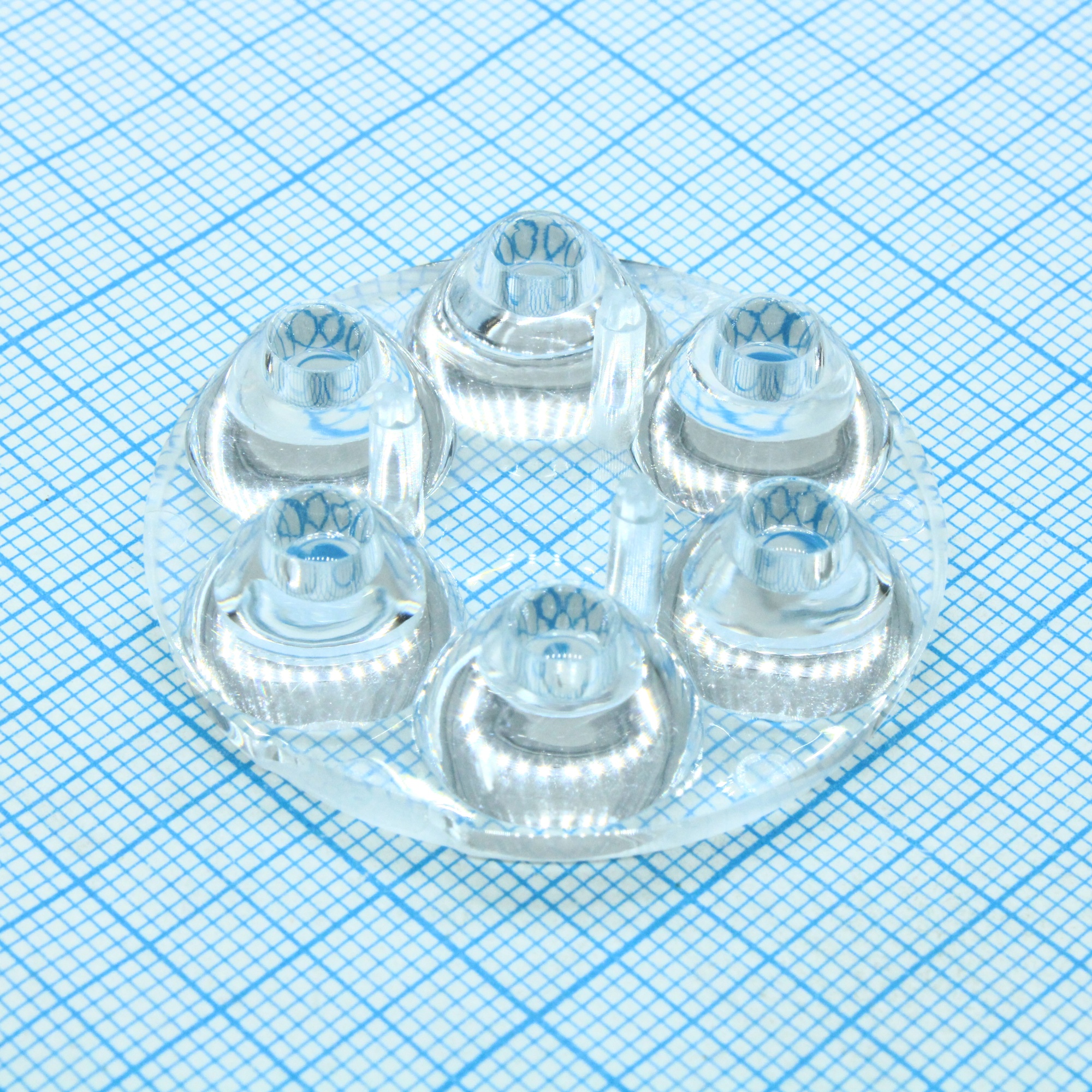 C11805_ANNA-40-6-S - Круглая групповая линза под 6светодиодов, ~15°, D=40 mm   H=10,7 mm