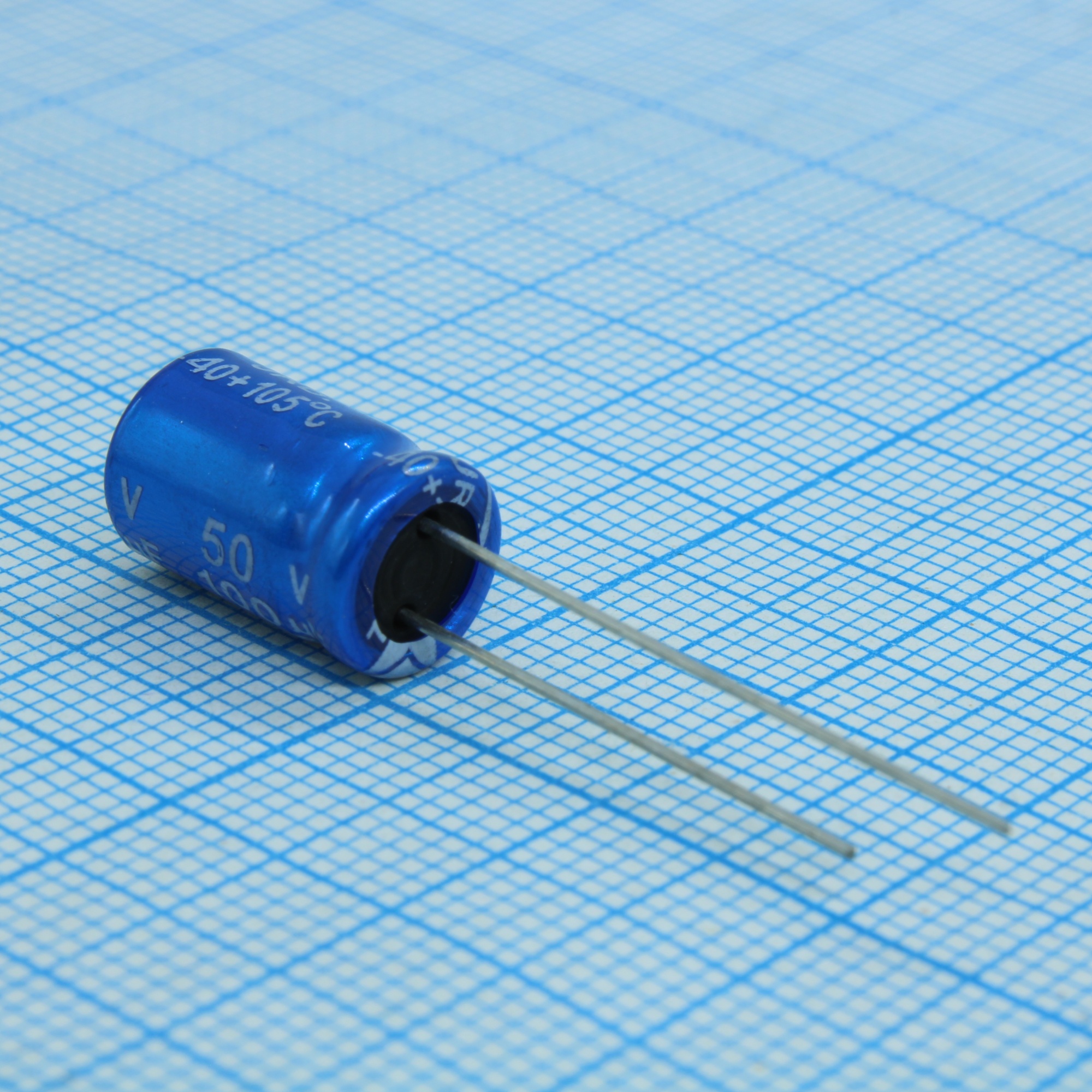 JRB1H101M03500800120000B - Конденсатор алюминиевый электролитический 100/50В  0811 105°С