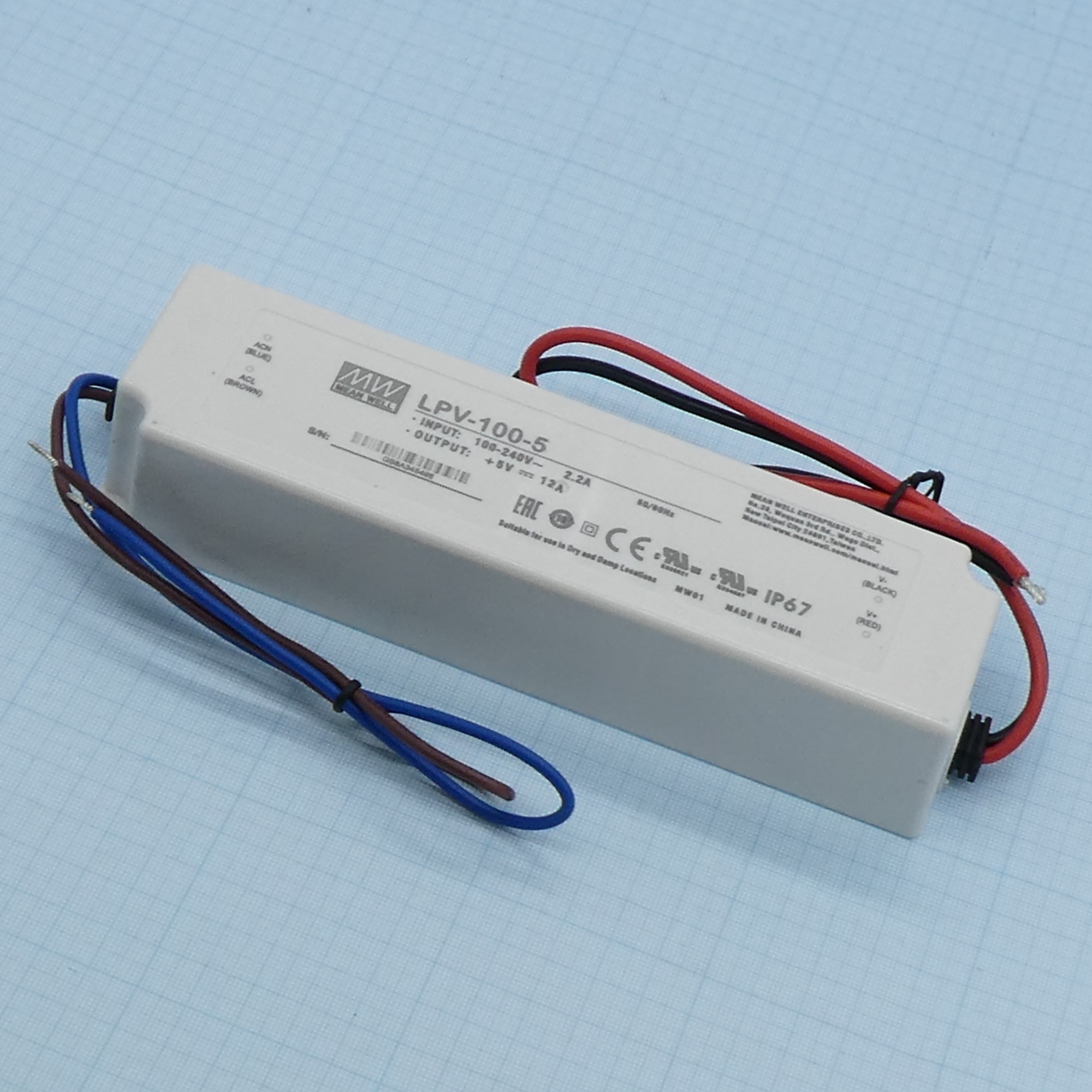 LPV-100-5 - AC-DC, 60Вт, IP67, вход 90…264В AC, 47…63Гц /120…370В DC выход 5В/12A, изоляция 3000В AC, в кожухе 190х52х37мм, -25…+70°С