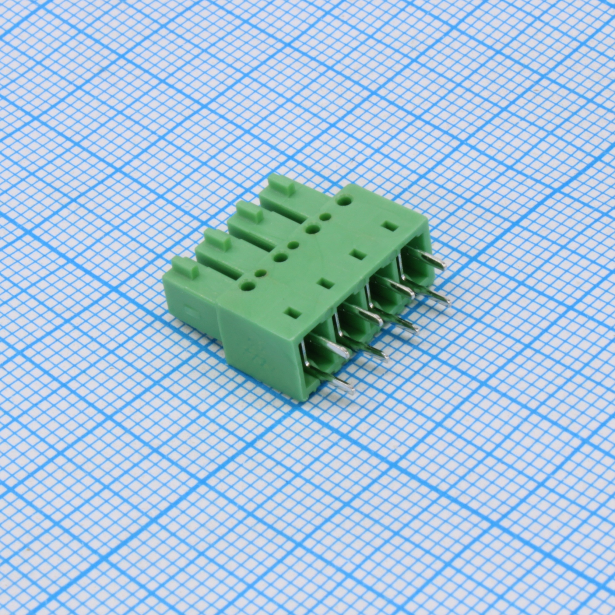 15EGTB-3.81-04P-14-00 - Разъемный клеммный блок на плату, 4 контакта. Серия 15EGTB-3.81