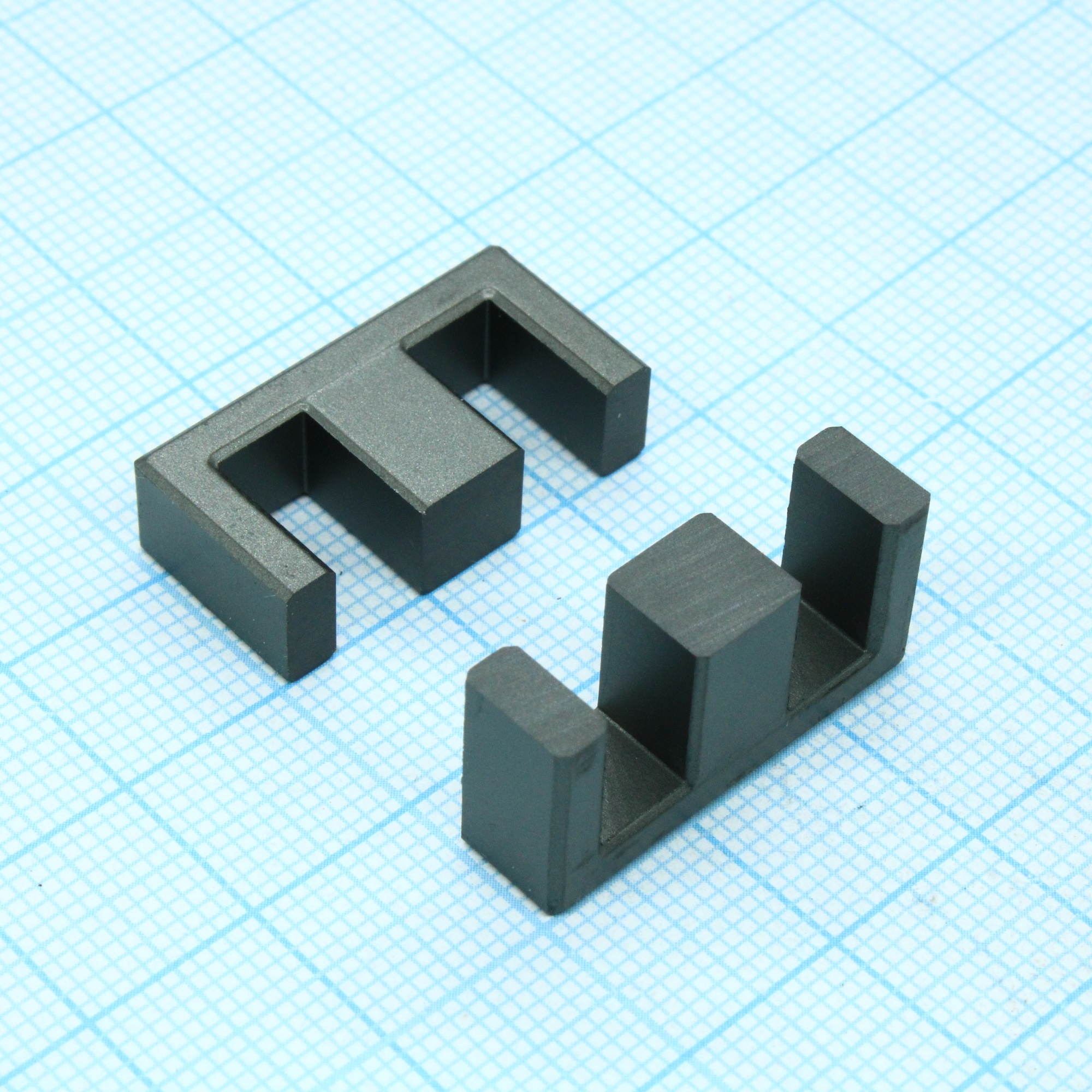 EF25/7 P3 core - Сердечник ферритовый EF25/12.5/7 P3 комплект 2шт