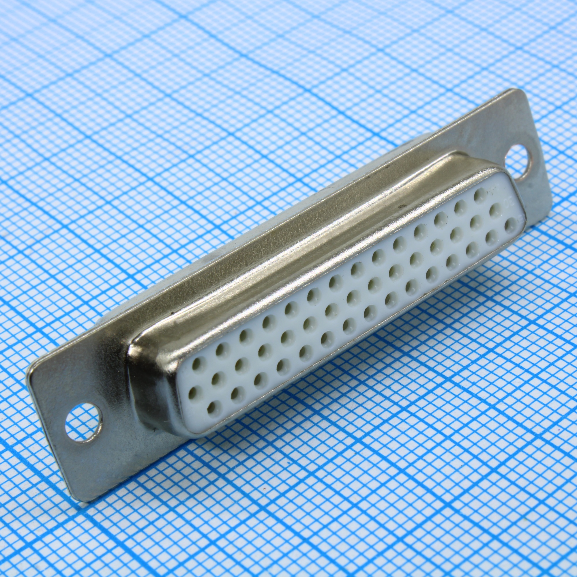 DS1035-44FWNSISS - D-SUB разъем высокой плотности, пайка на кабель, розетка, 44 контакта, цвет - белый