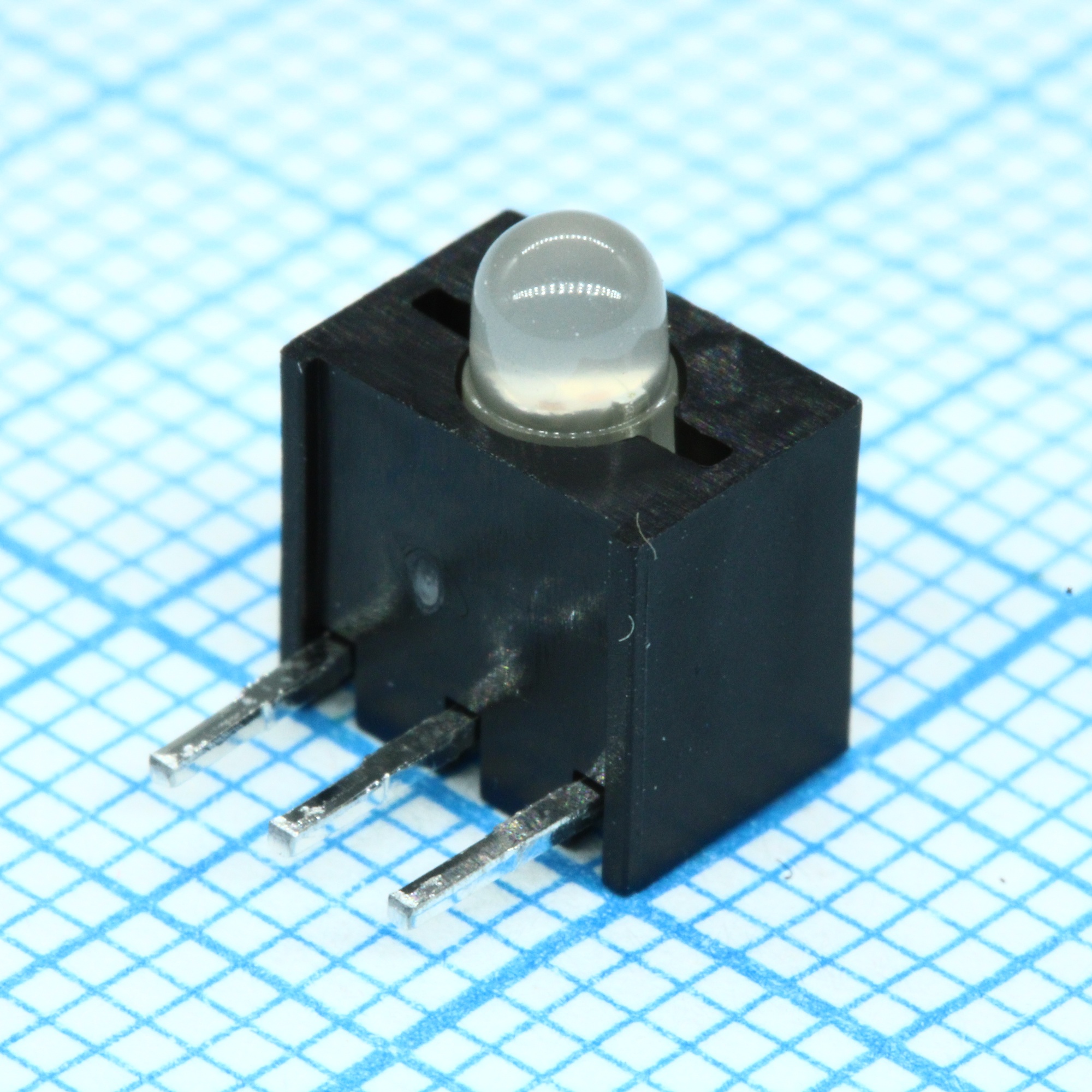 L-130WDT/1EGW - Светодиод 3мм с держателем/красный/625нм/8-30мкд/ - зеленый/568нм/8-25мкд/60°