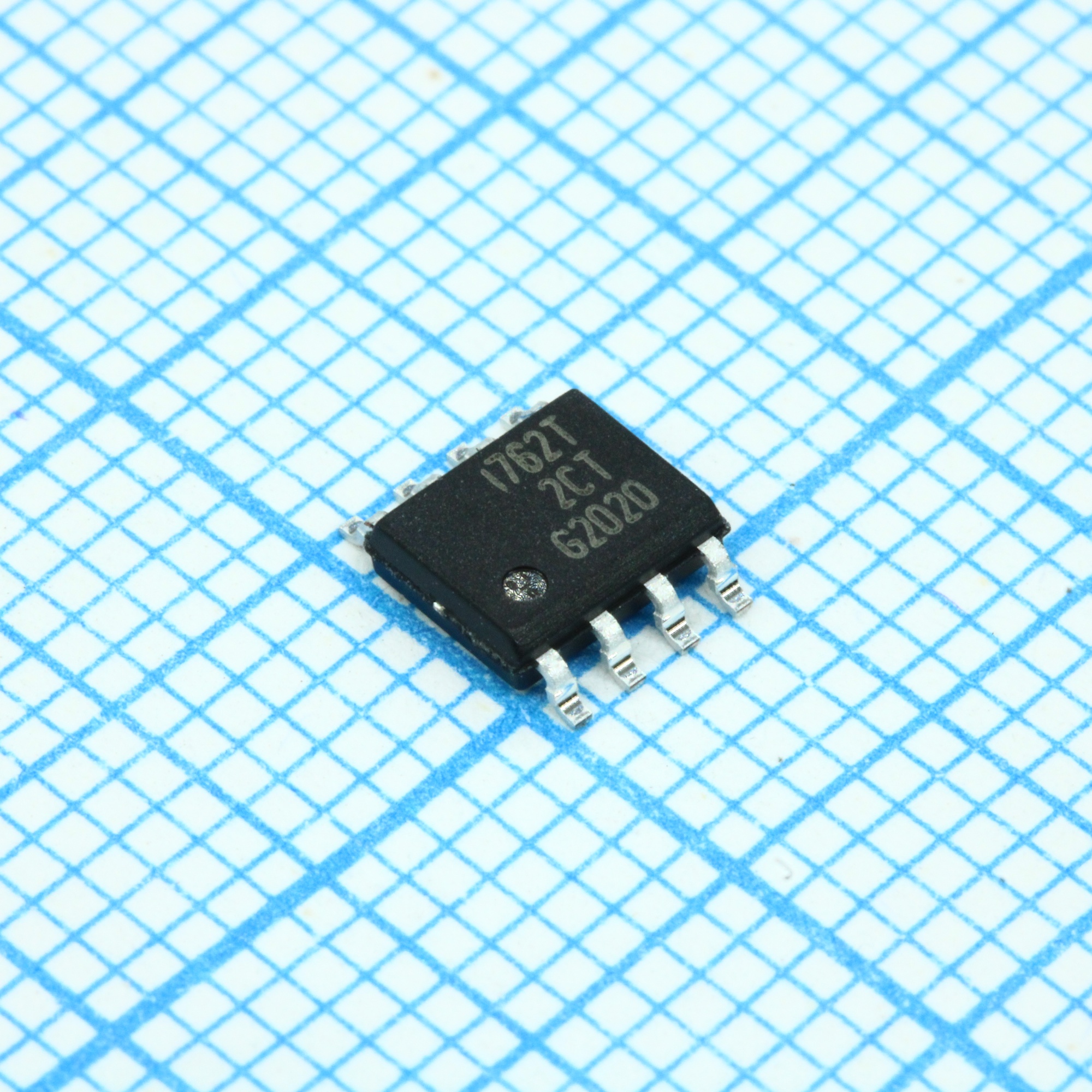 ISP762TFUMA1 - Защищенный ключ одноканальный 5В...34В 2.4A 8-Pin DSO лента на катушке