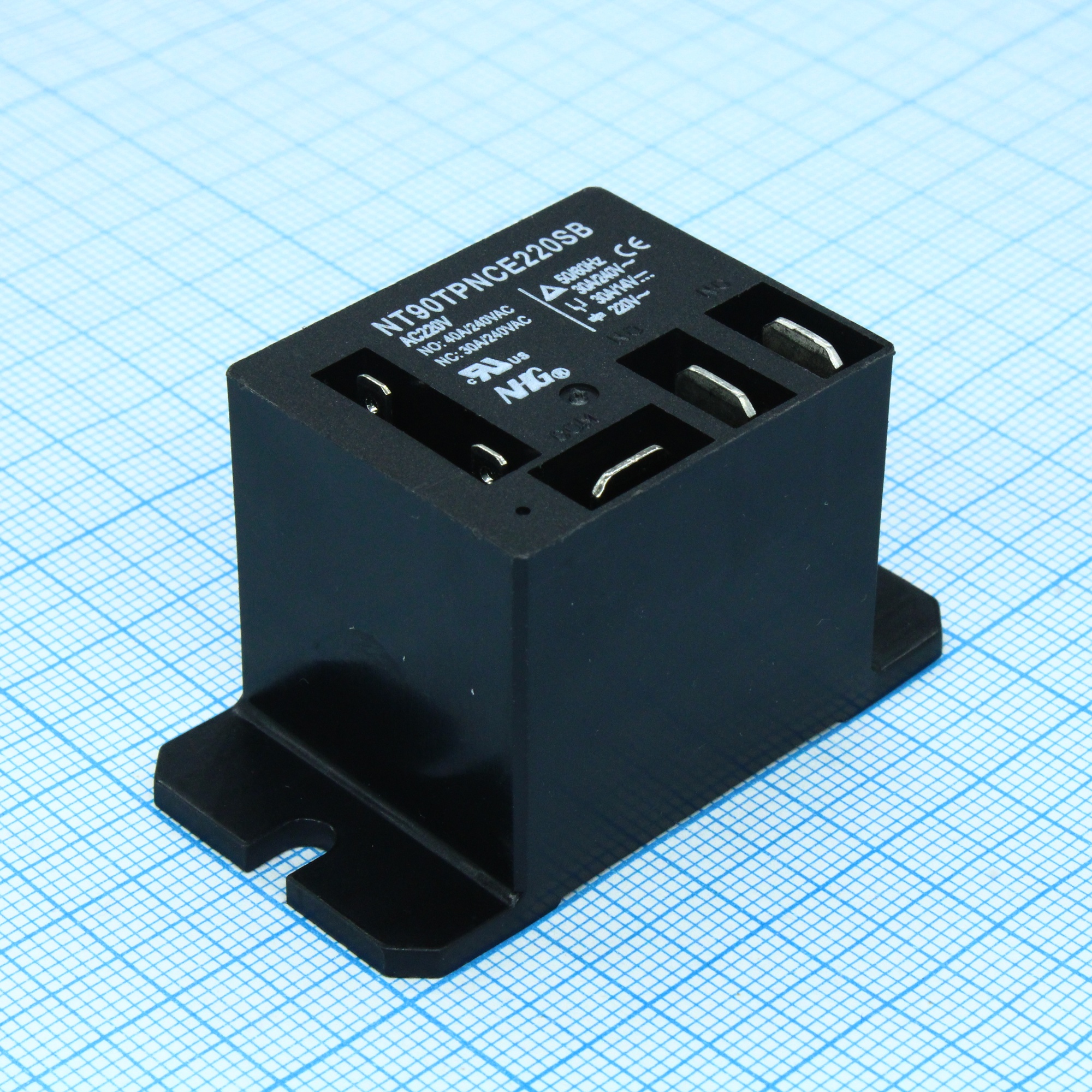 NT90TP-N-C-E-AC220V-S-B - Реле силовое, 40А одна контактная группа-два направления катушка 220VAC
