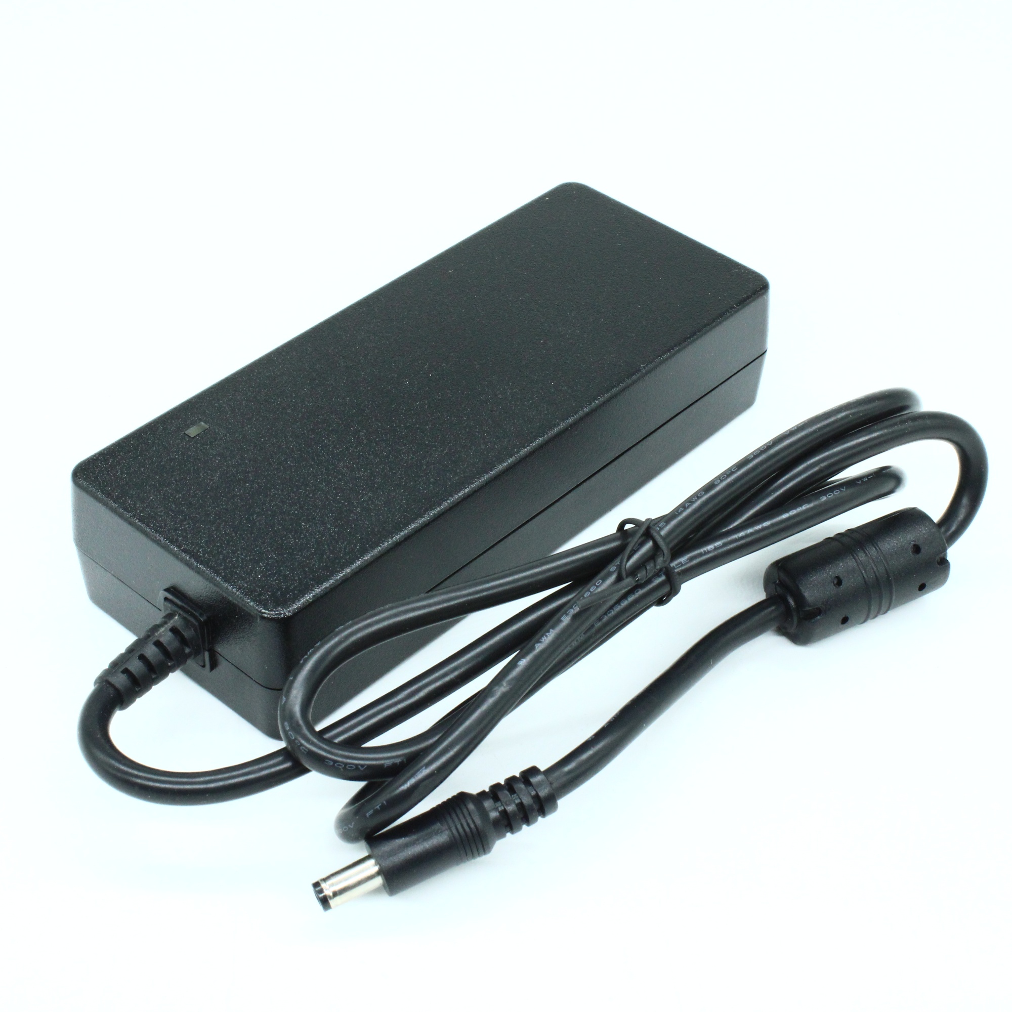 GST90A15-P1M - AC-DC, 90Вт, сетевой адаптер, выход 15В/6A